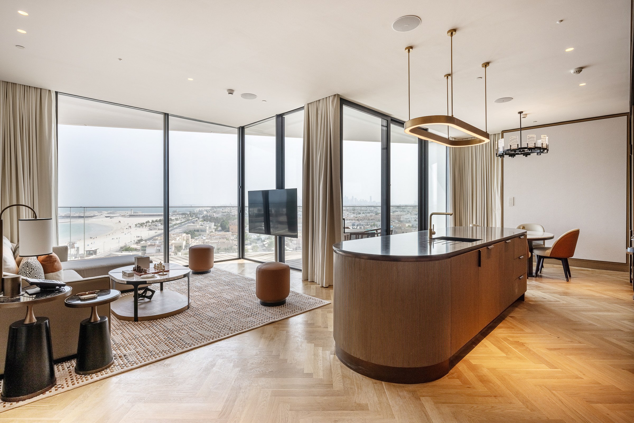 Exclusive Luxury 2-Bed Apartment in Marsa Al Arab