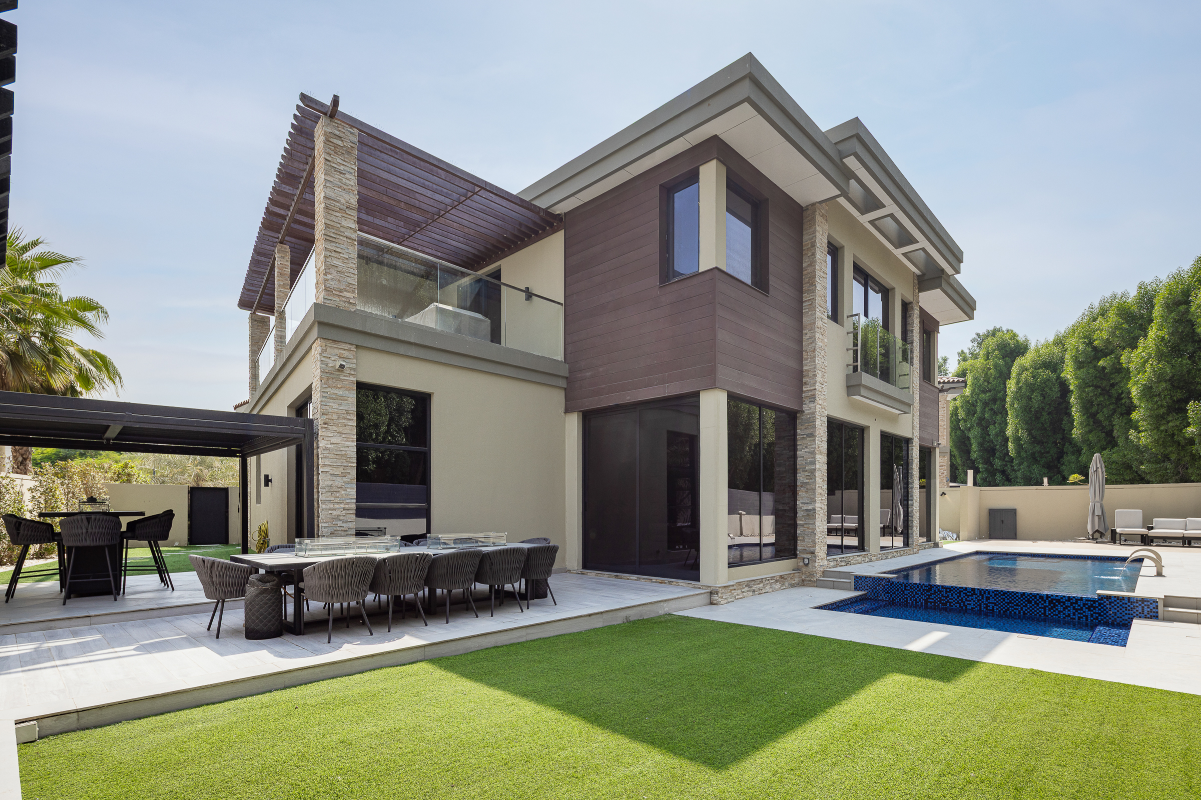 Exclusive Family Home with Large Plot