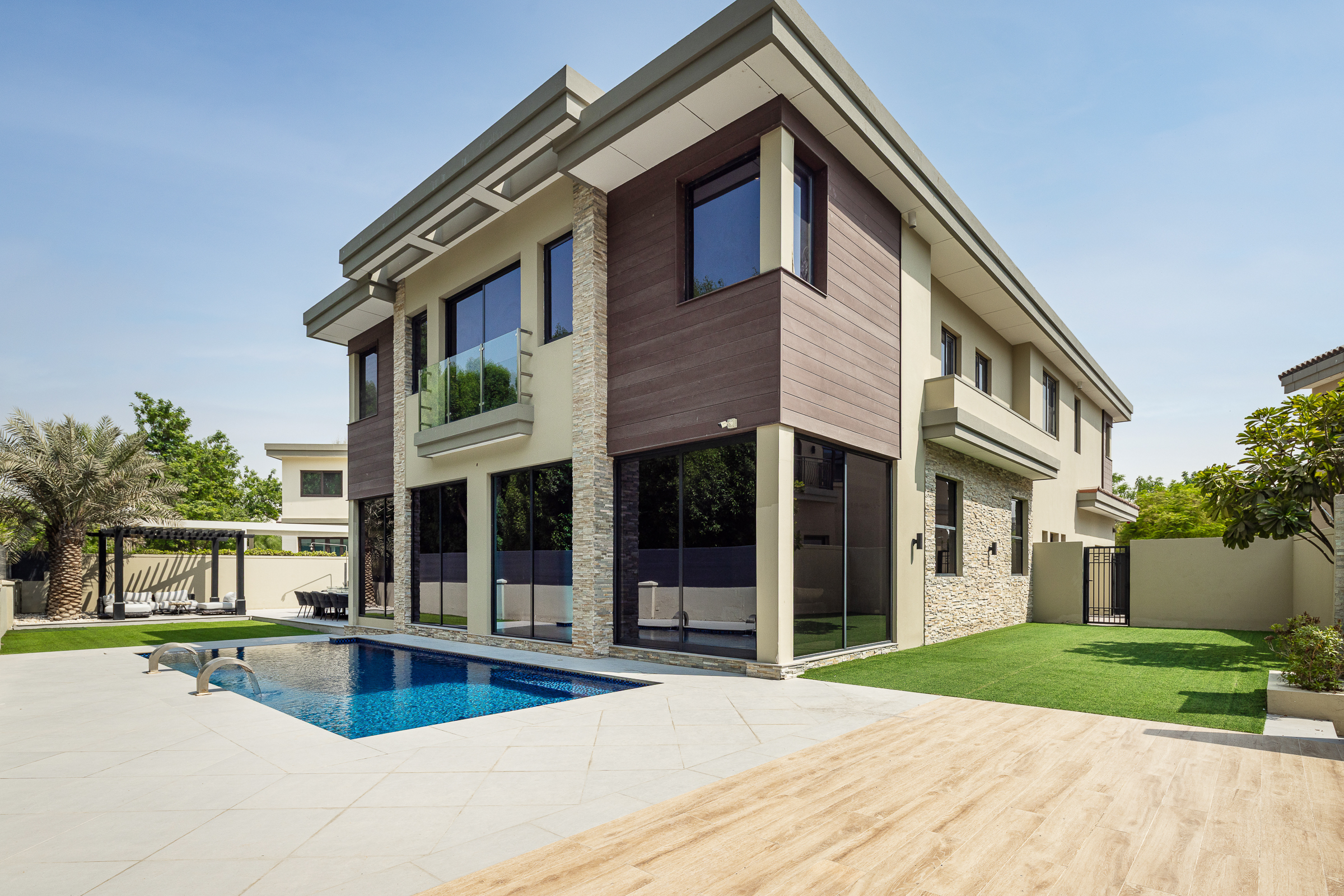 Exclusive Family Home with Large Plot