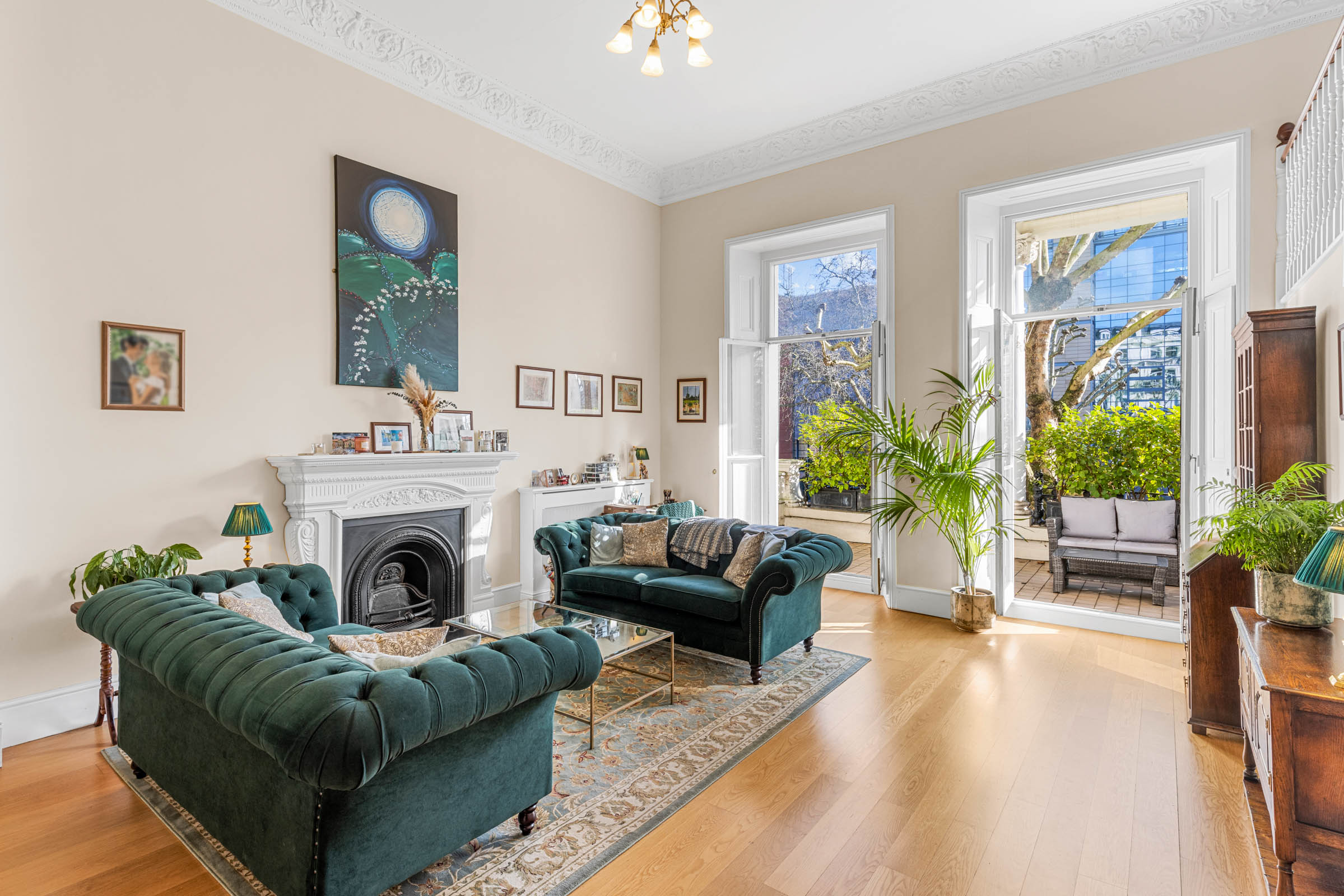 A first floor apartment, with a large terrace in the heart of South Kensington