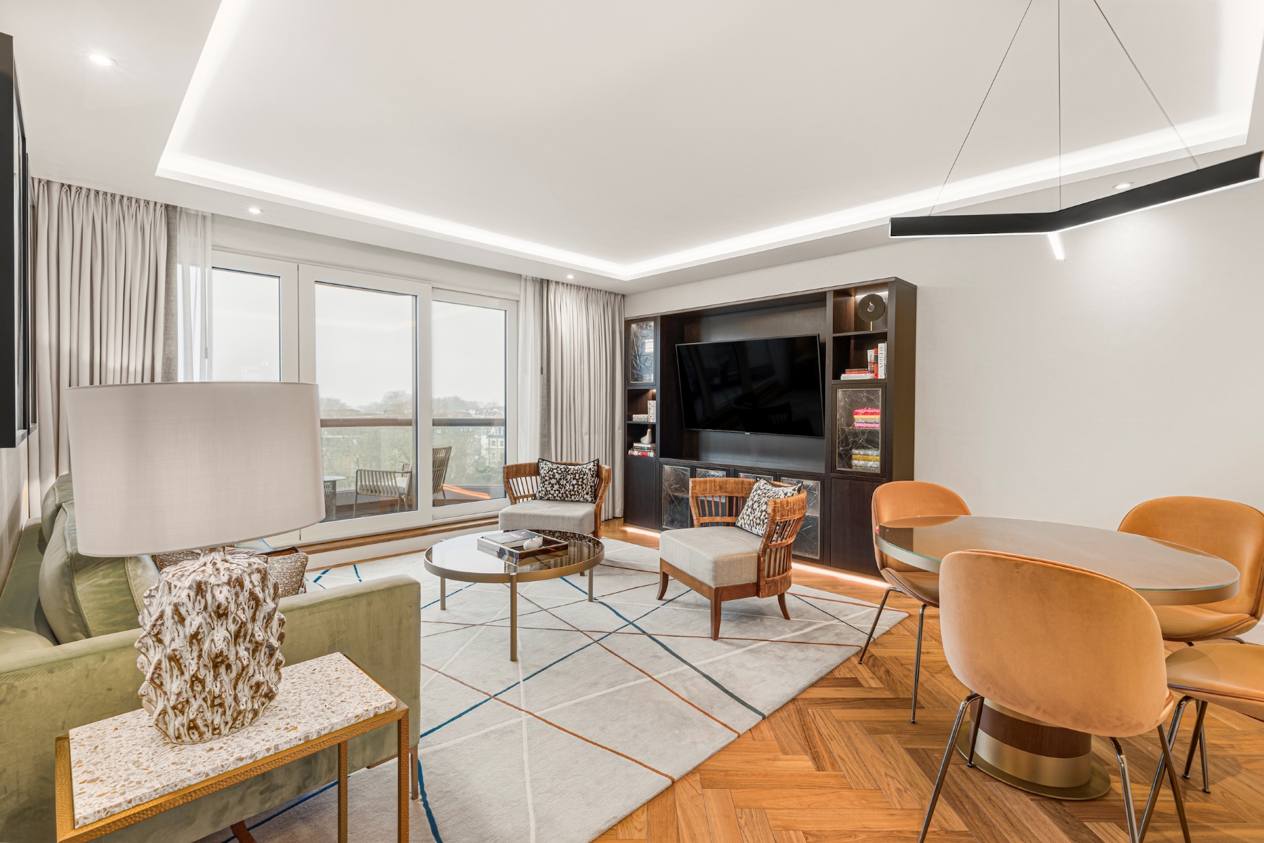 Modern turn-key apartment in Kensington