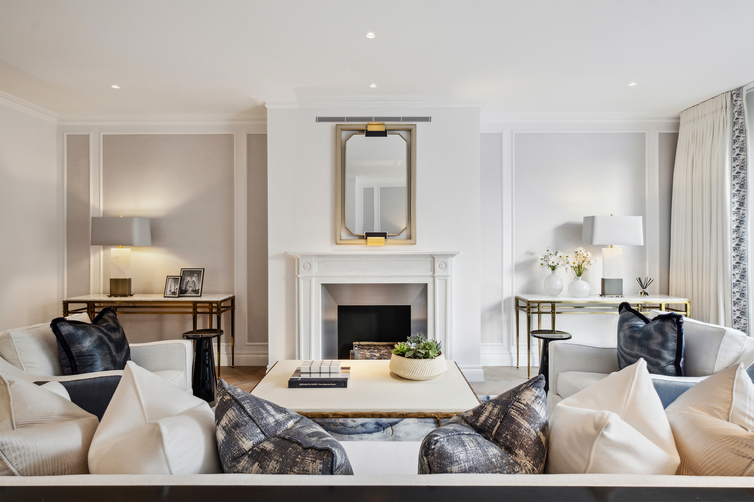 An Impeccably Designed Belgravia Residence