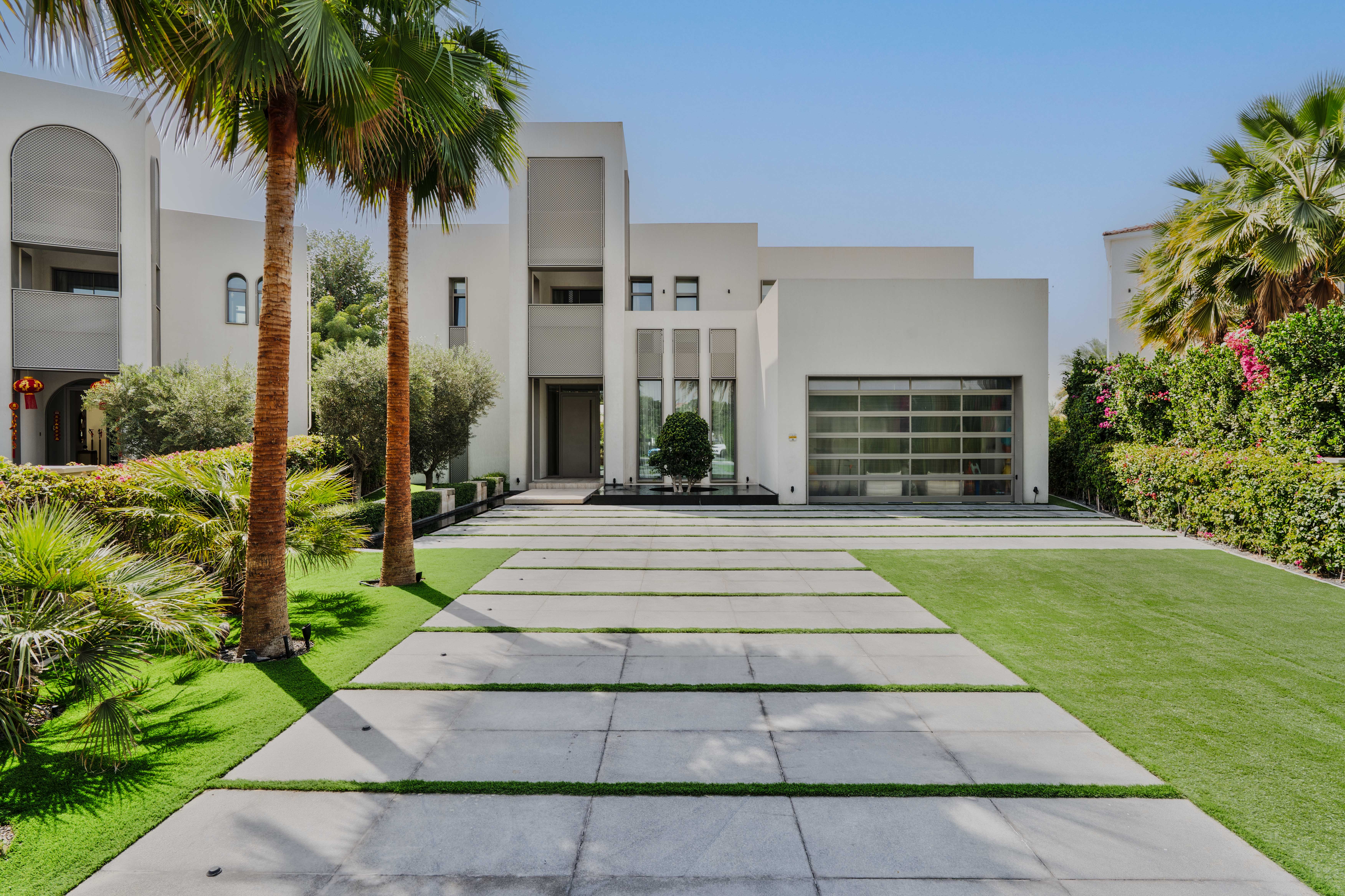 Furnished Contemporary Villa in Jumeirah Islands