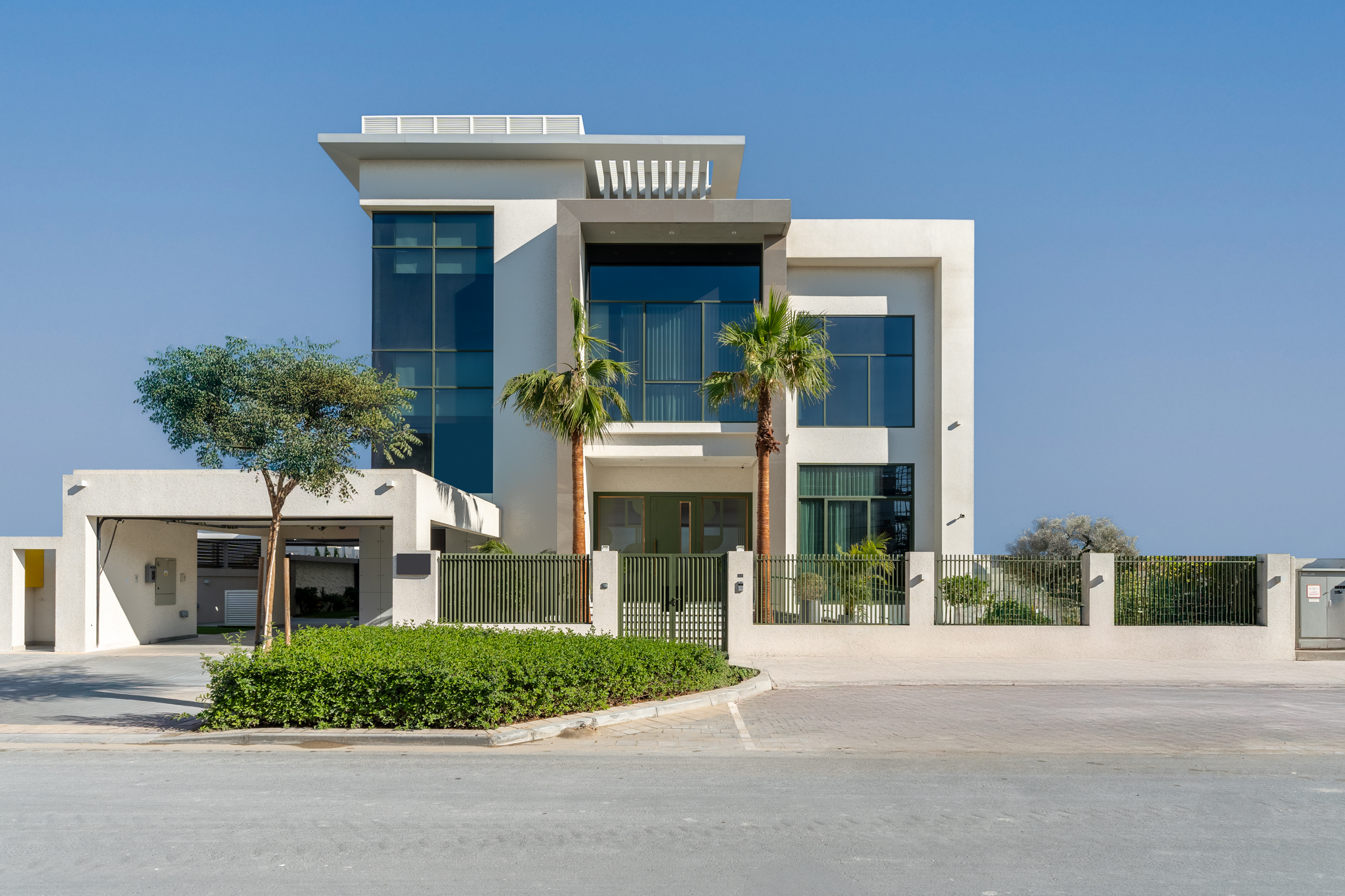 Furnished Custom Villa with Golf Course View