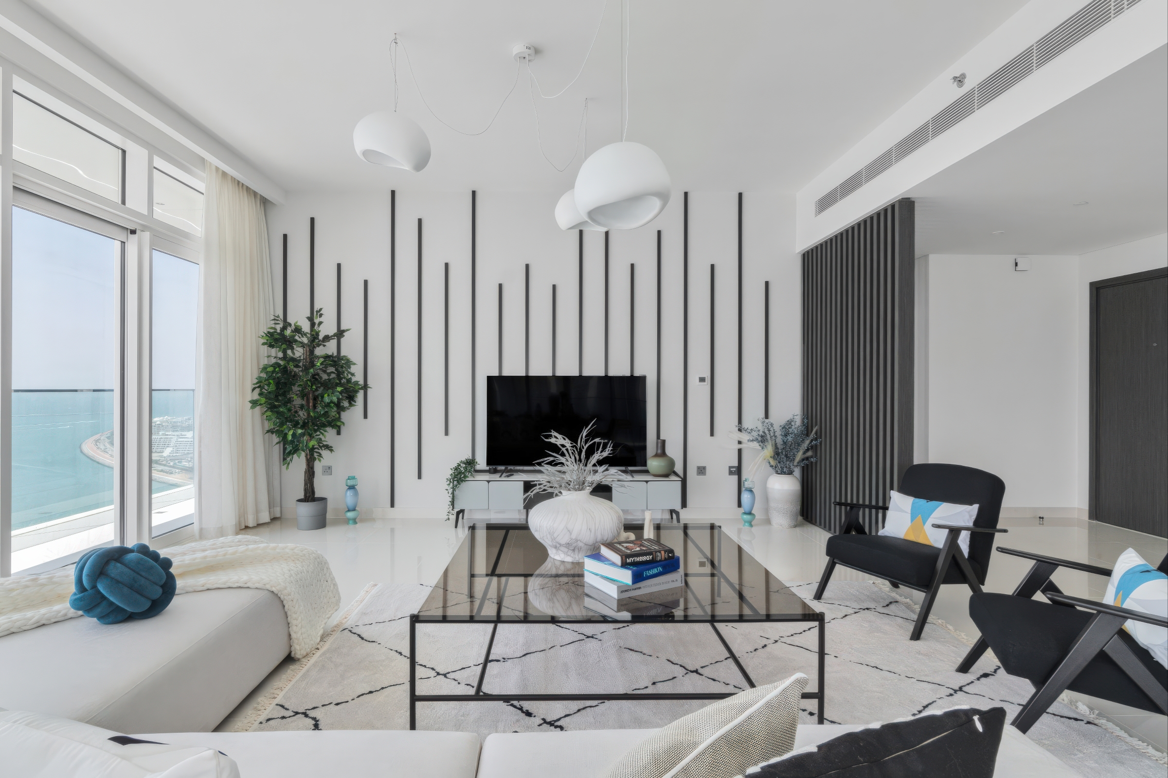 Turnkey Coastal Apartment in Emaar Beachfront