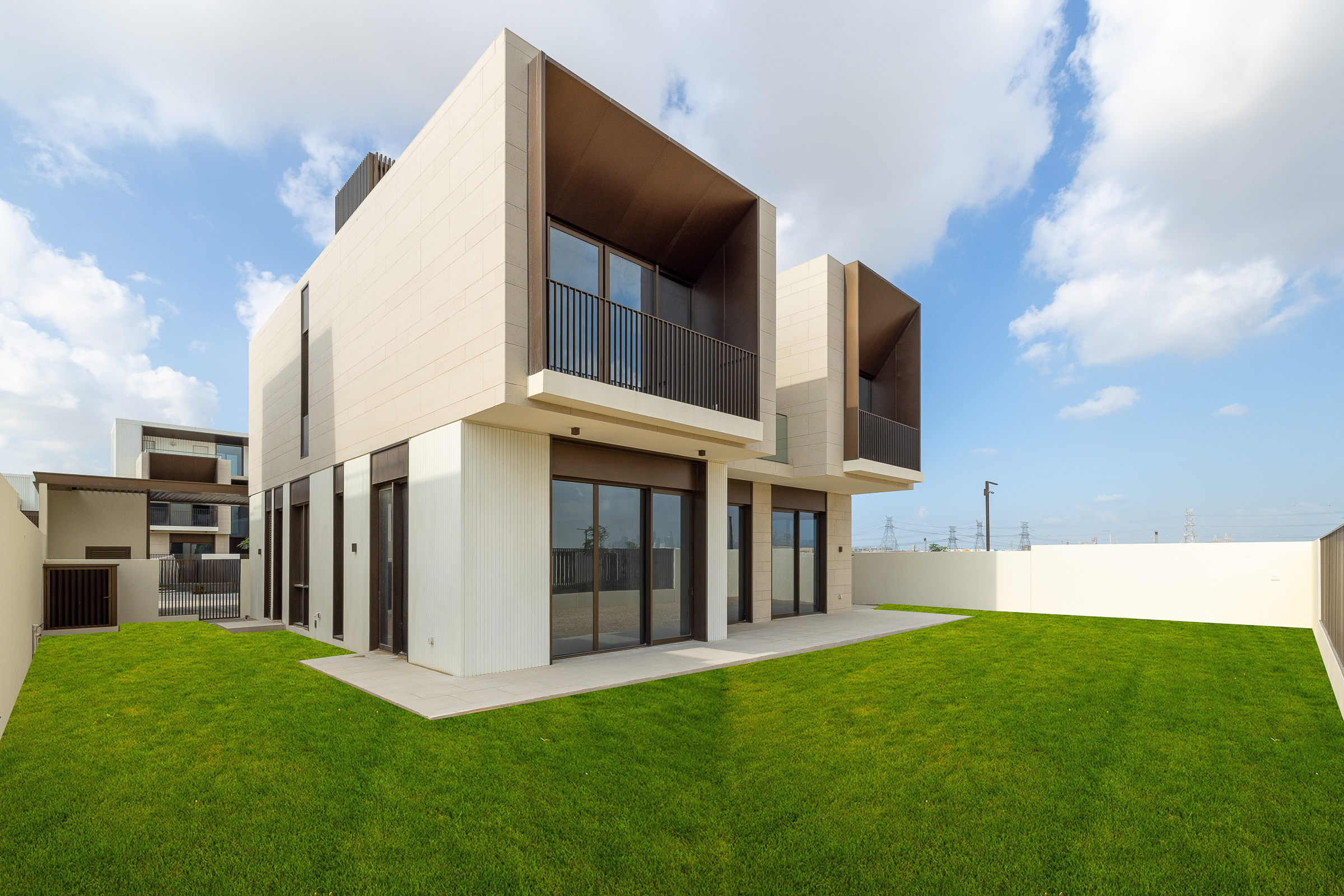Meticulously-Crafted Corner Villa in Dubai Hills Estate