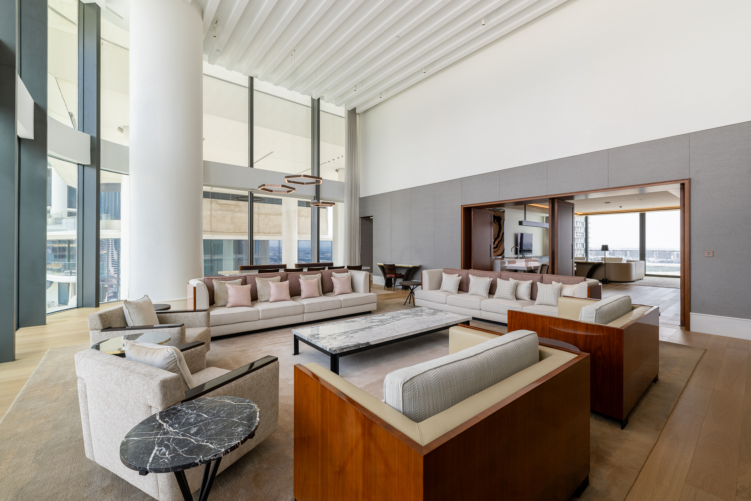 Sophisticated Lateral Home in Dorchester Collection