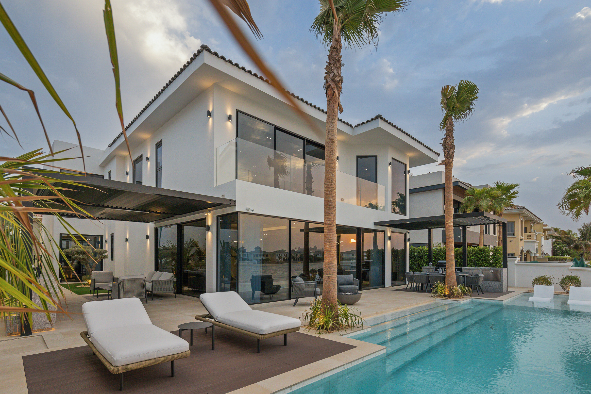 Stunning Contemporary Villa on Palm Jumeirah