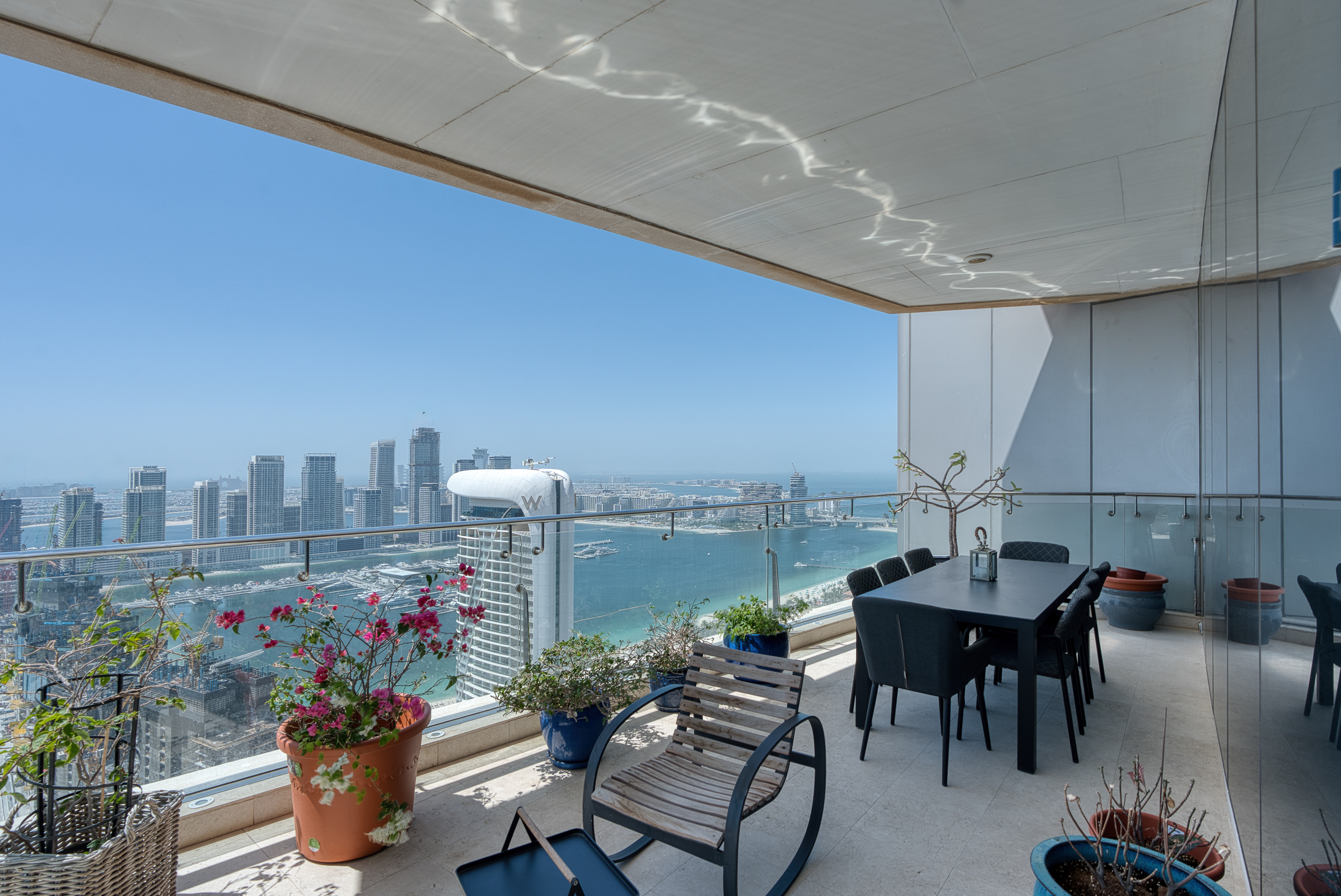 Characterful High-Floor Apartment in Dubai Marina