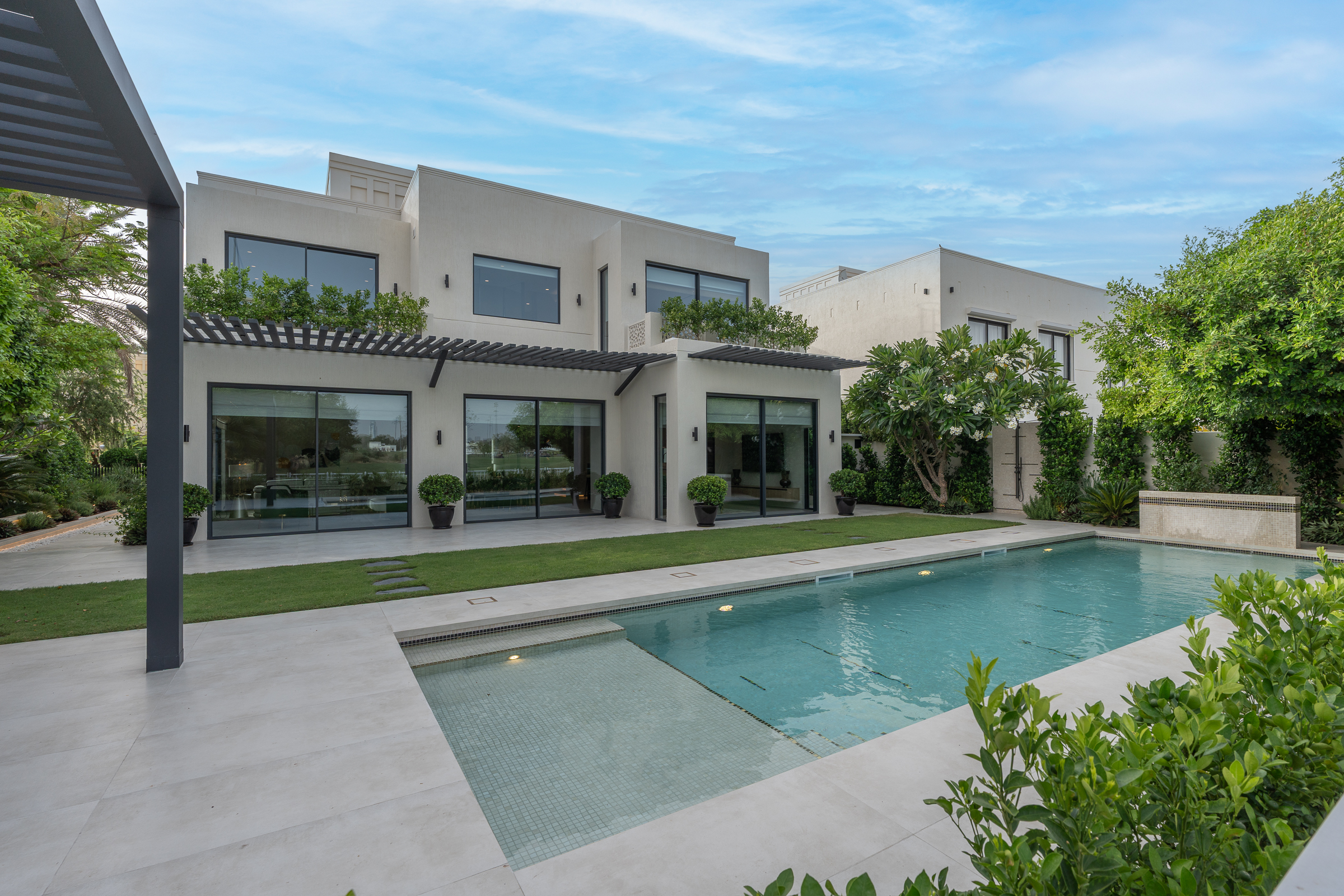Upgraded Meadows Villa with Golf Course Views