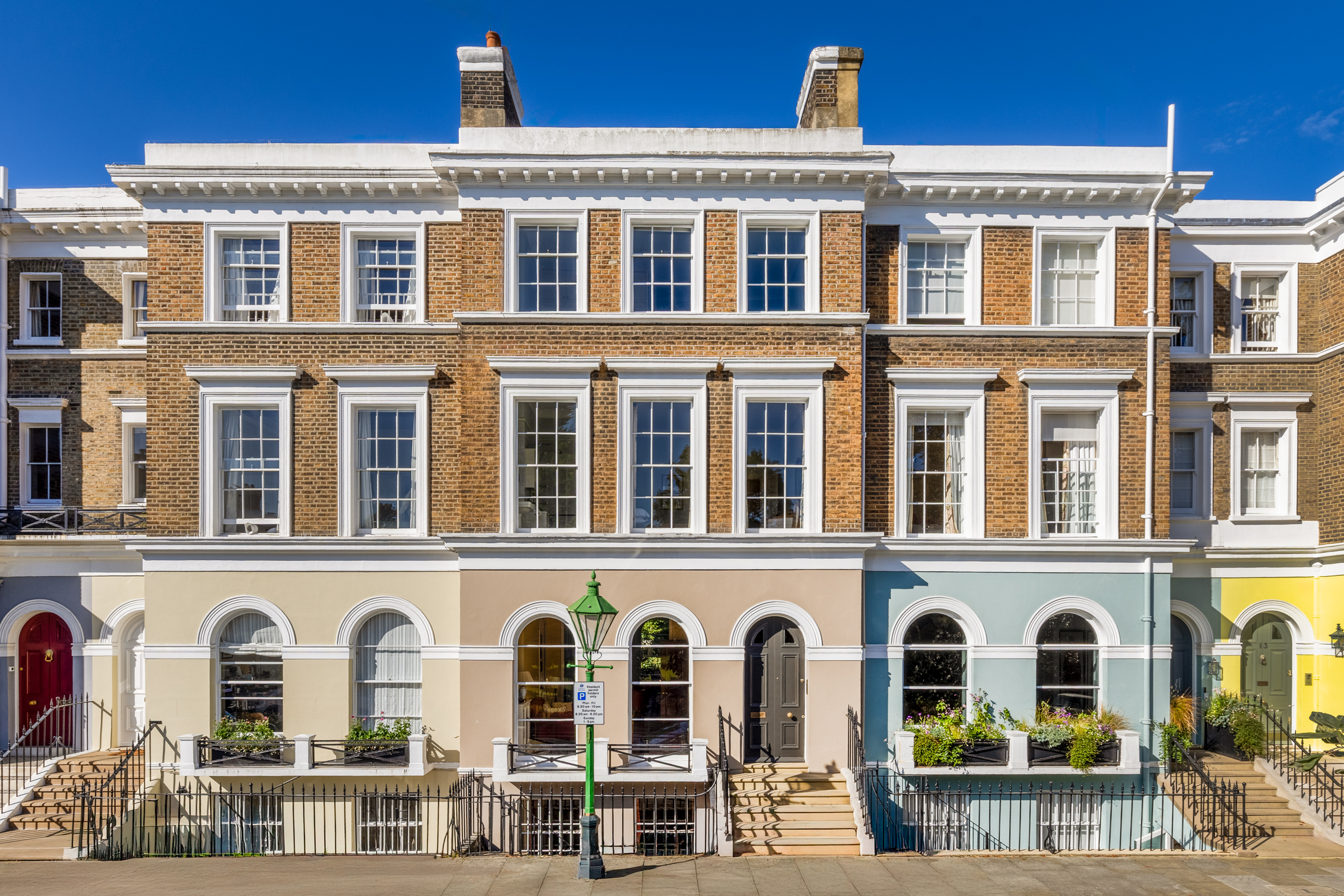 A Rarely Available House on St James’s Gardens