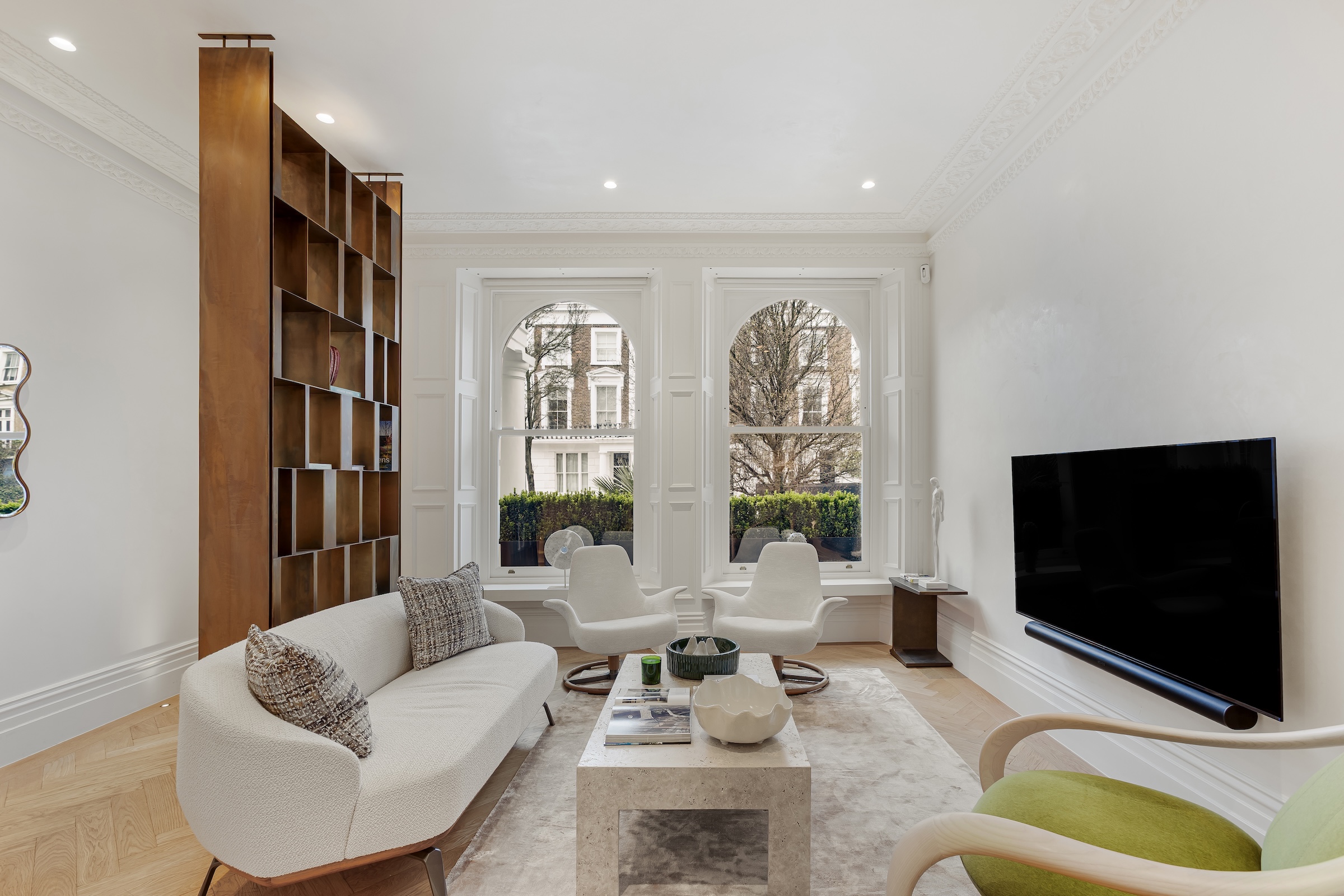 An exceptionally finished, recently renovated Notting Hill townhouse