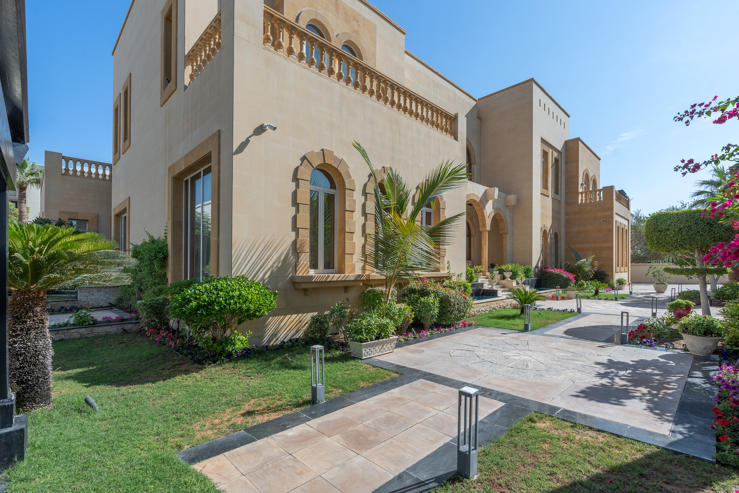 Elegant Luxury Villa in Emirates Hills with Full Lake View