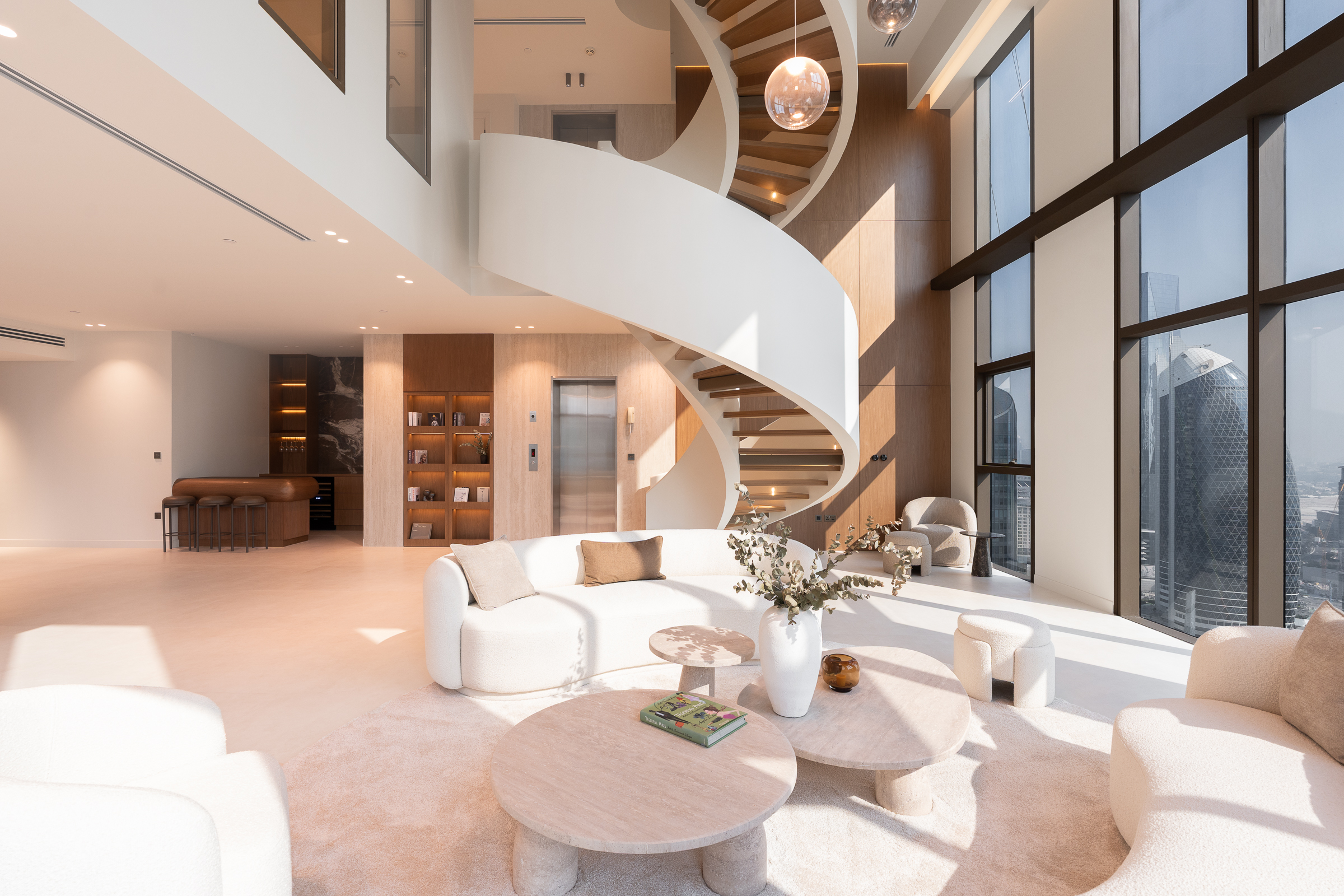 Spectacular Triplex Penthouse in DIFC