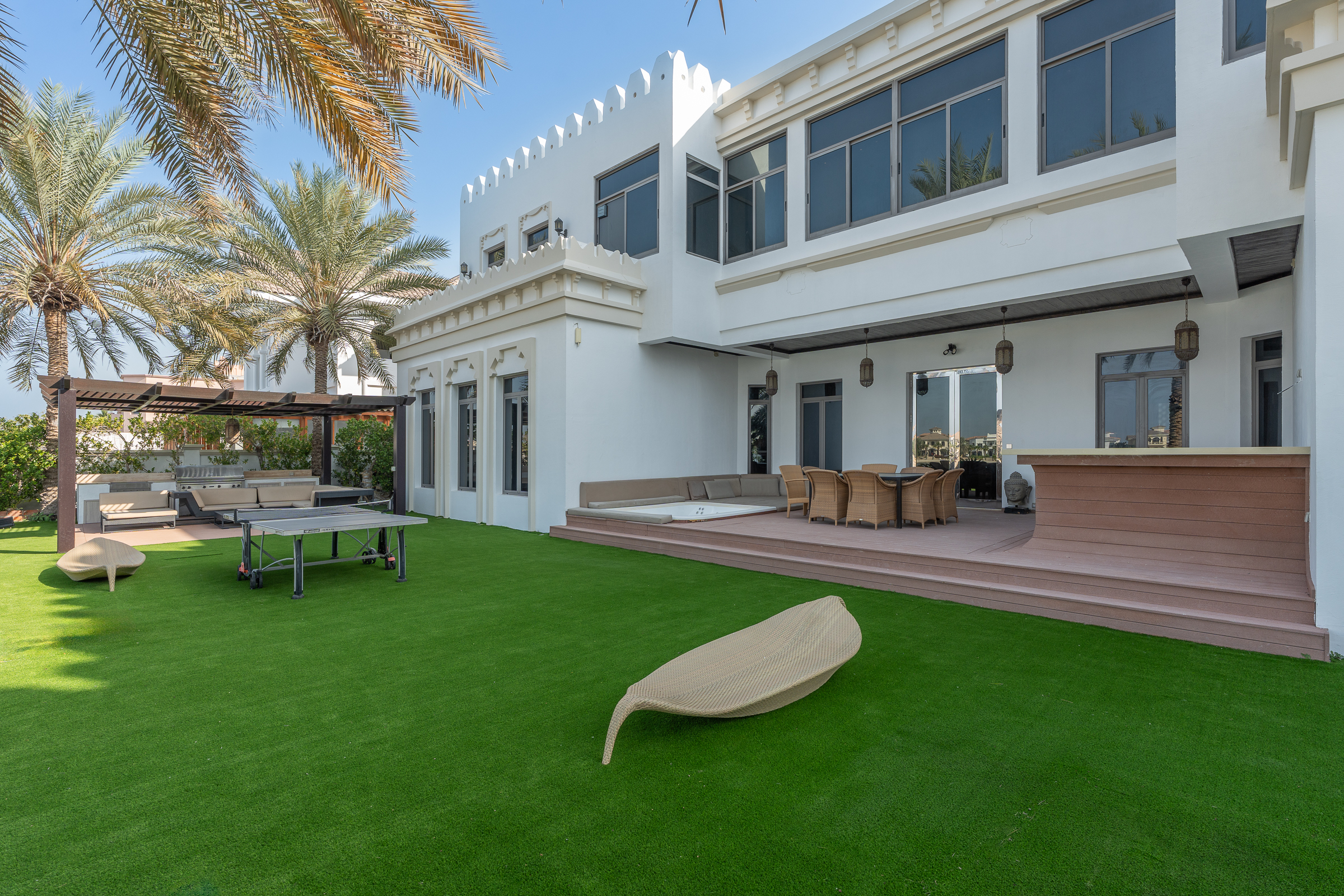 Sprawling Turnkey Palm Villa With Direct Beach Access