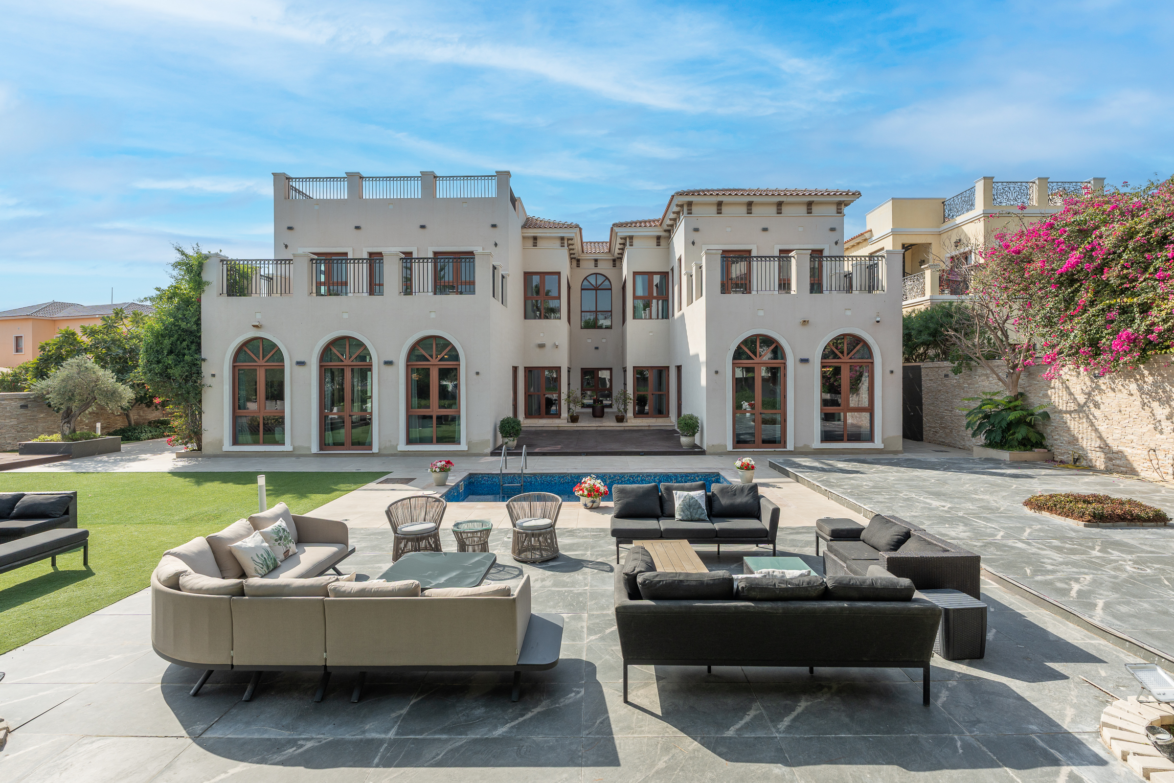 Orange Lake Villa on the Largest Corner Plot