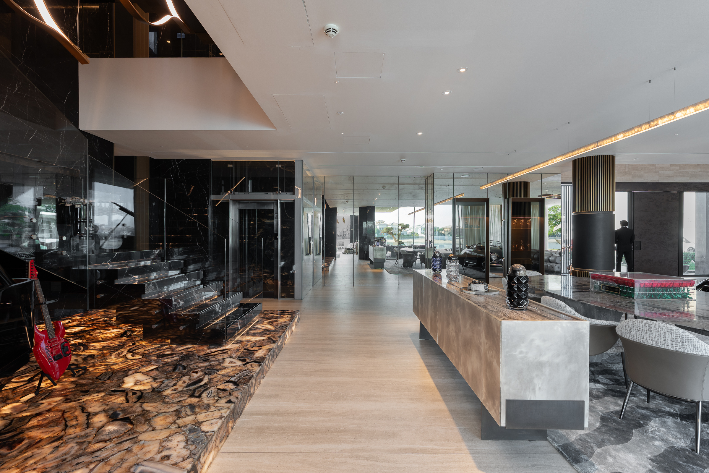 Luxury Designer Apartment on Jumeirah Waterfront