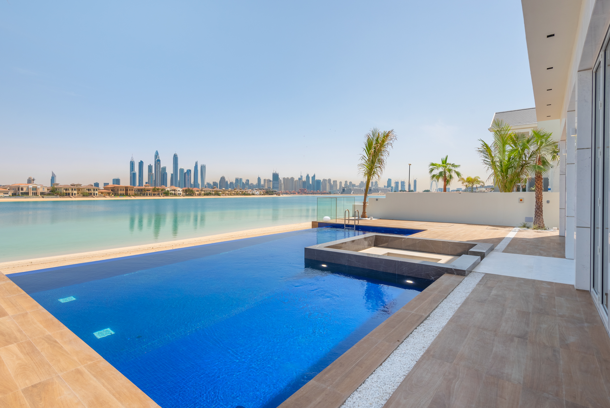 Striking Contemporary Villa with Beach Access