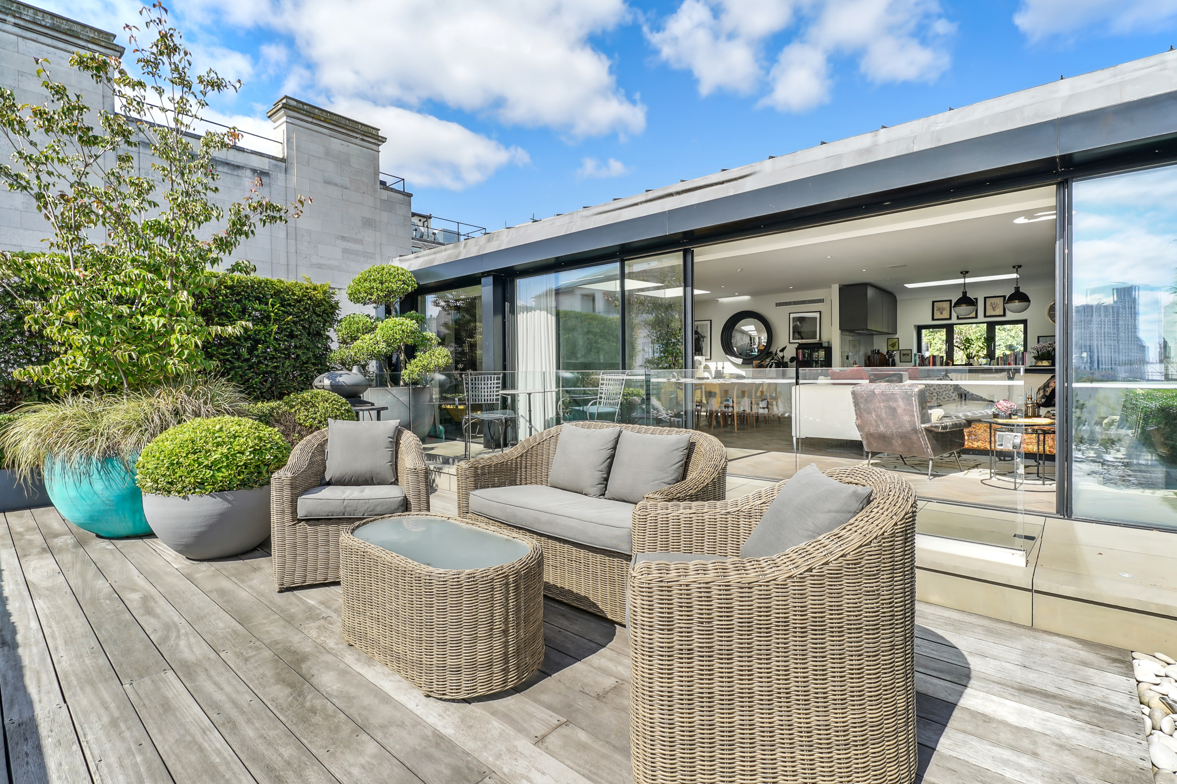 An immaculate and beautifully designed penthouse nestled in Covent Garden