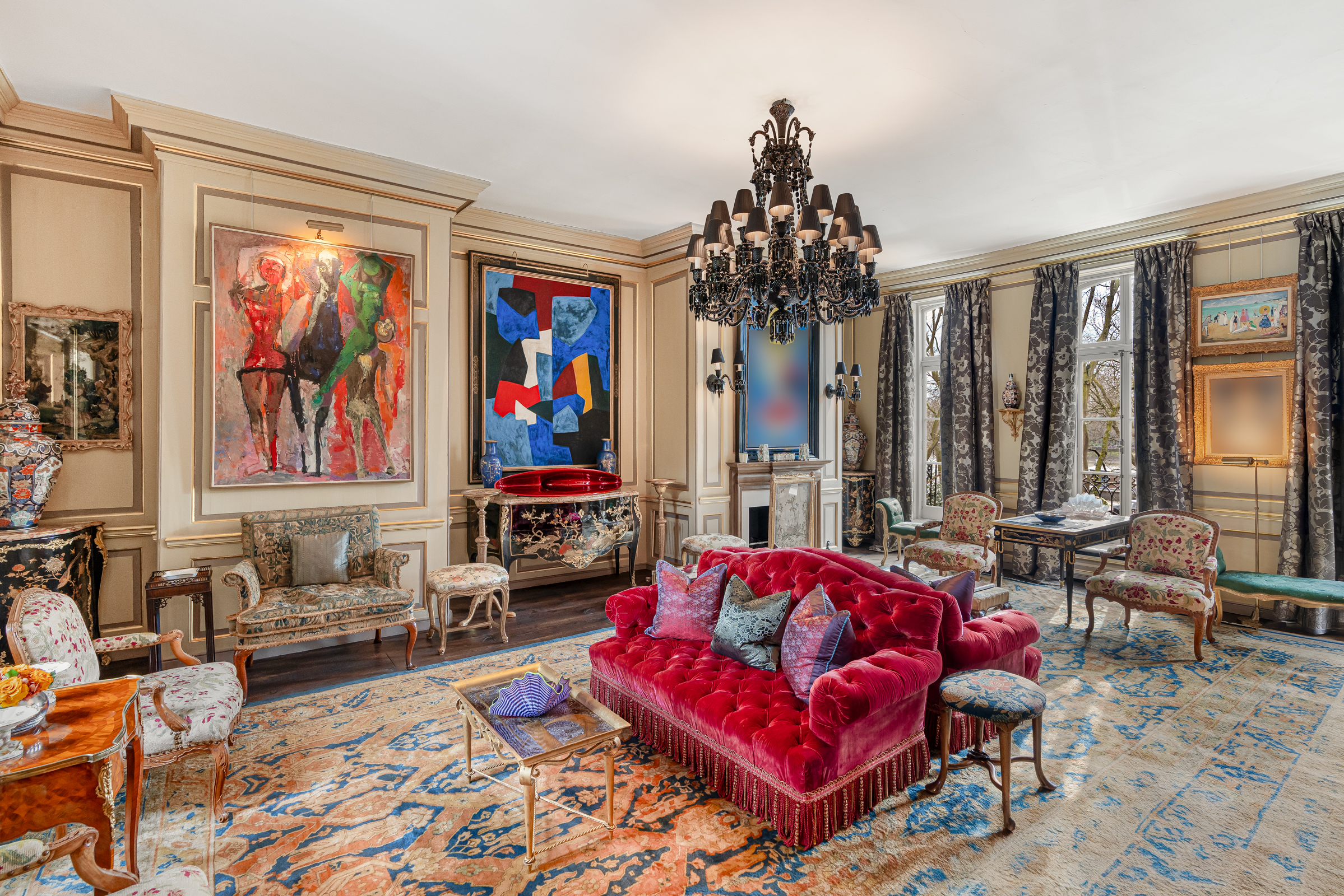 Exceptional rare Grade II* Queen Anne townhouse on Cheyne Walk