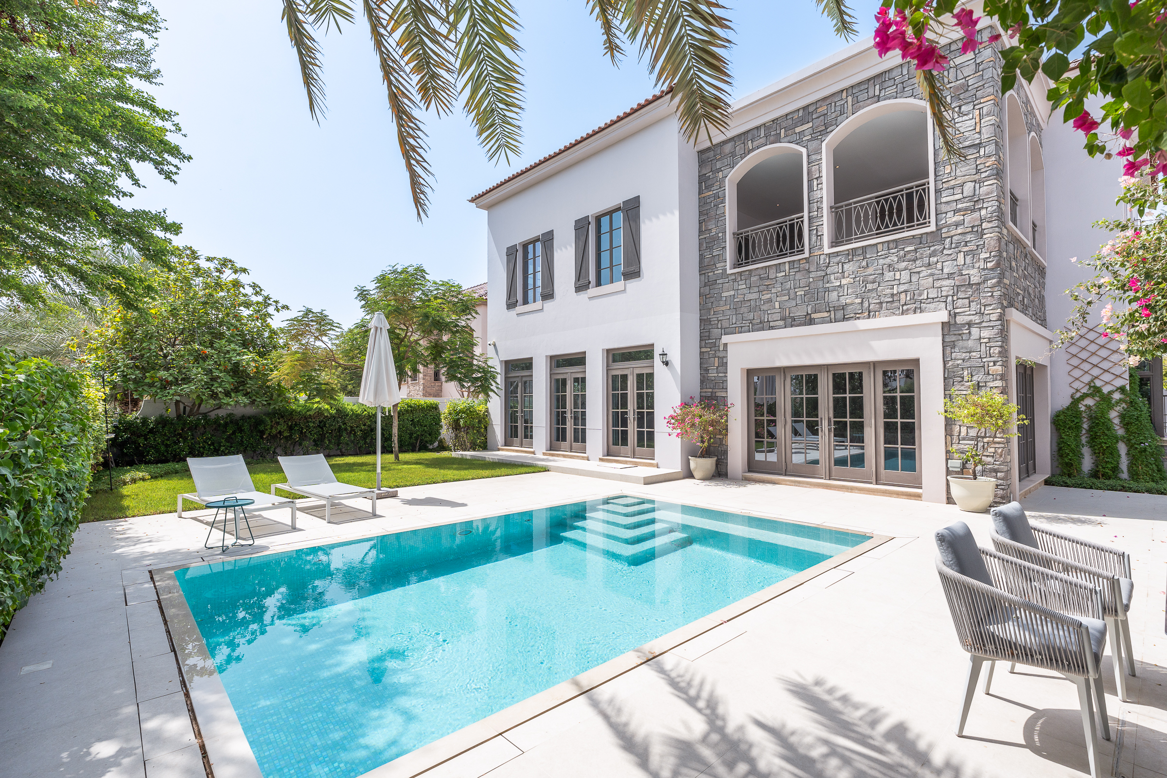 Furnished Turnberry Villa in Flame Tree Ridge