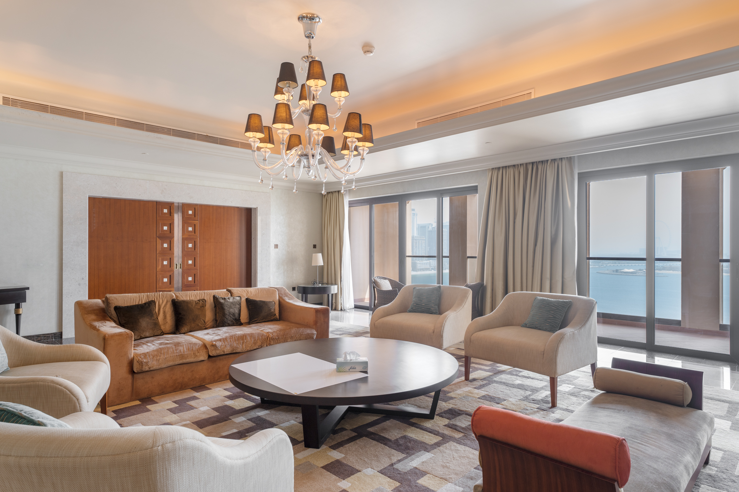 Exclusive Penthouse with Panoramic Views on Palm