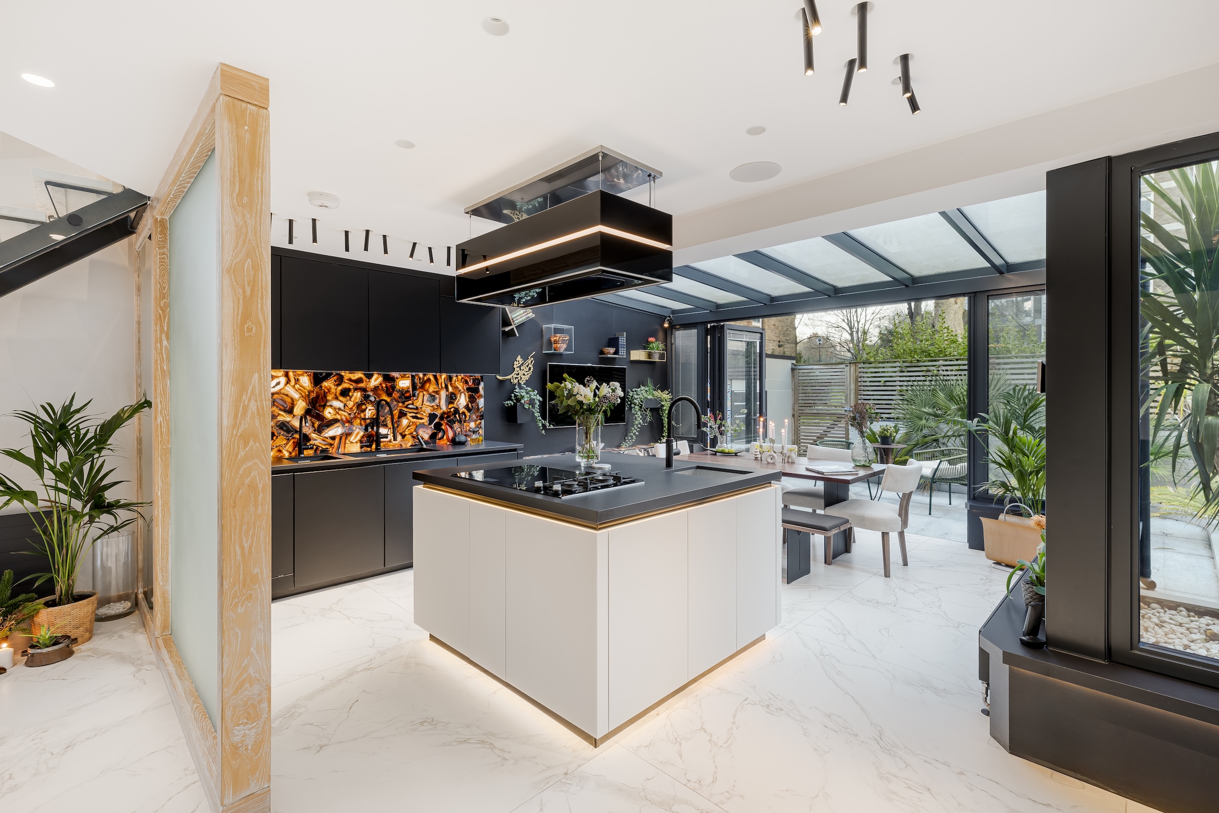 A Contemporary Home in the Heart of Holland Park