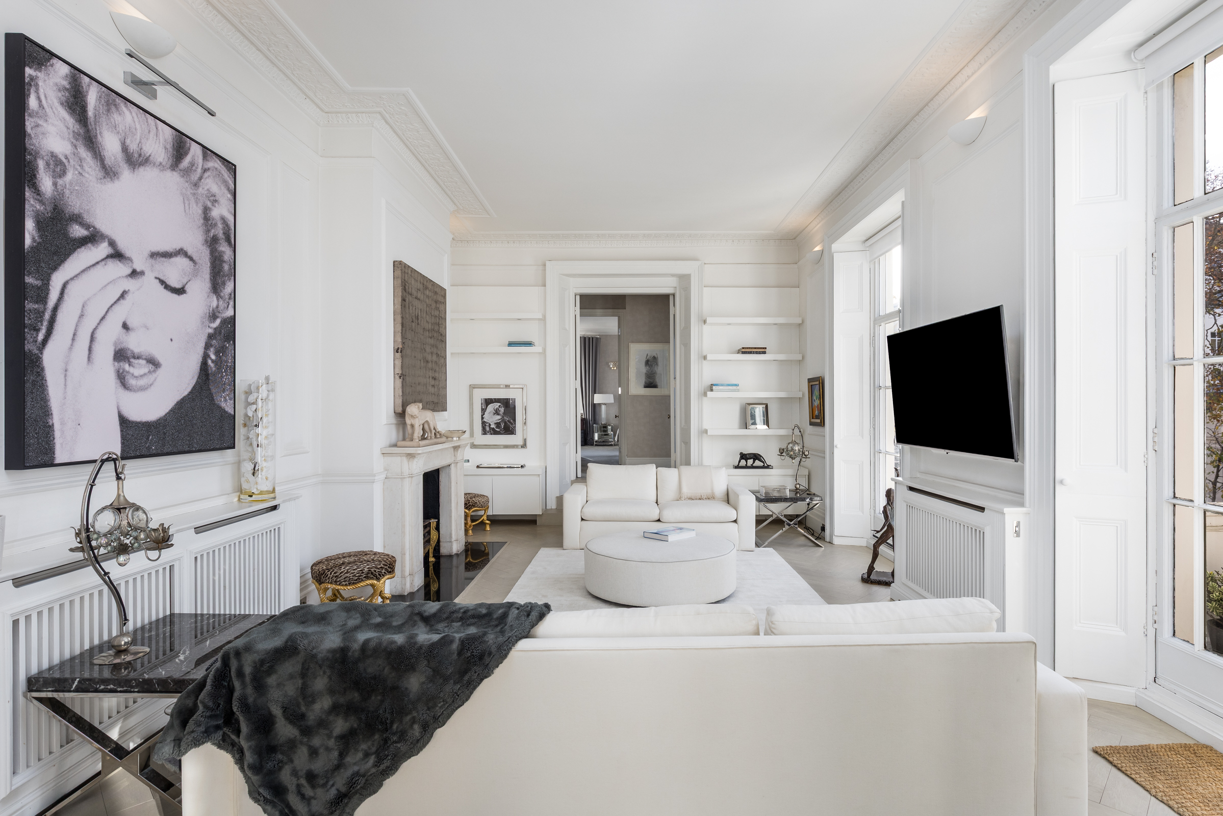 A Bright First-Floor Home on Eaton Place