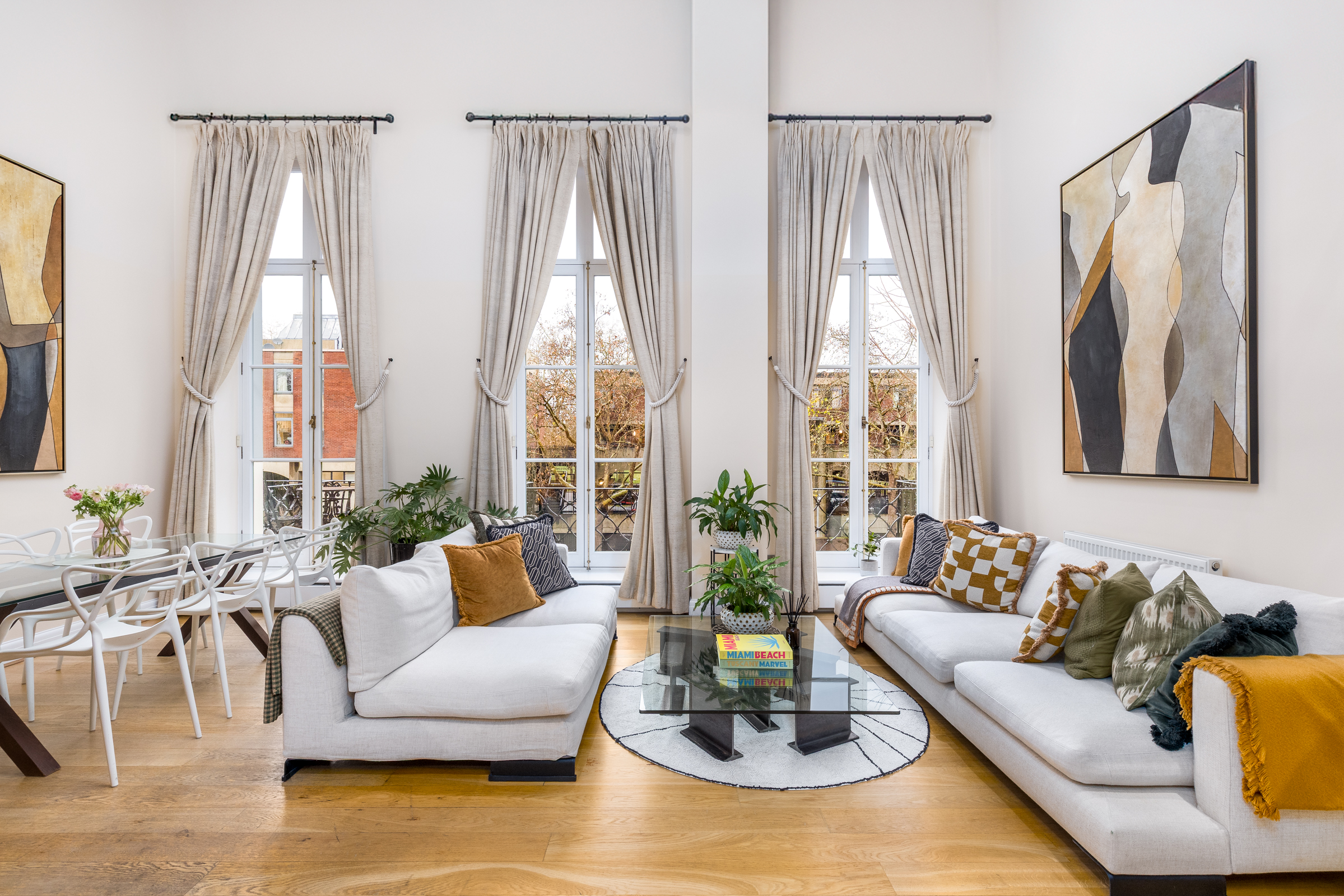 Three-bedroom duplex apartment in the heart of Knightsbridge