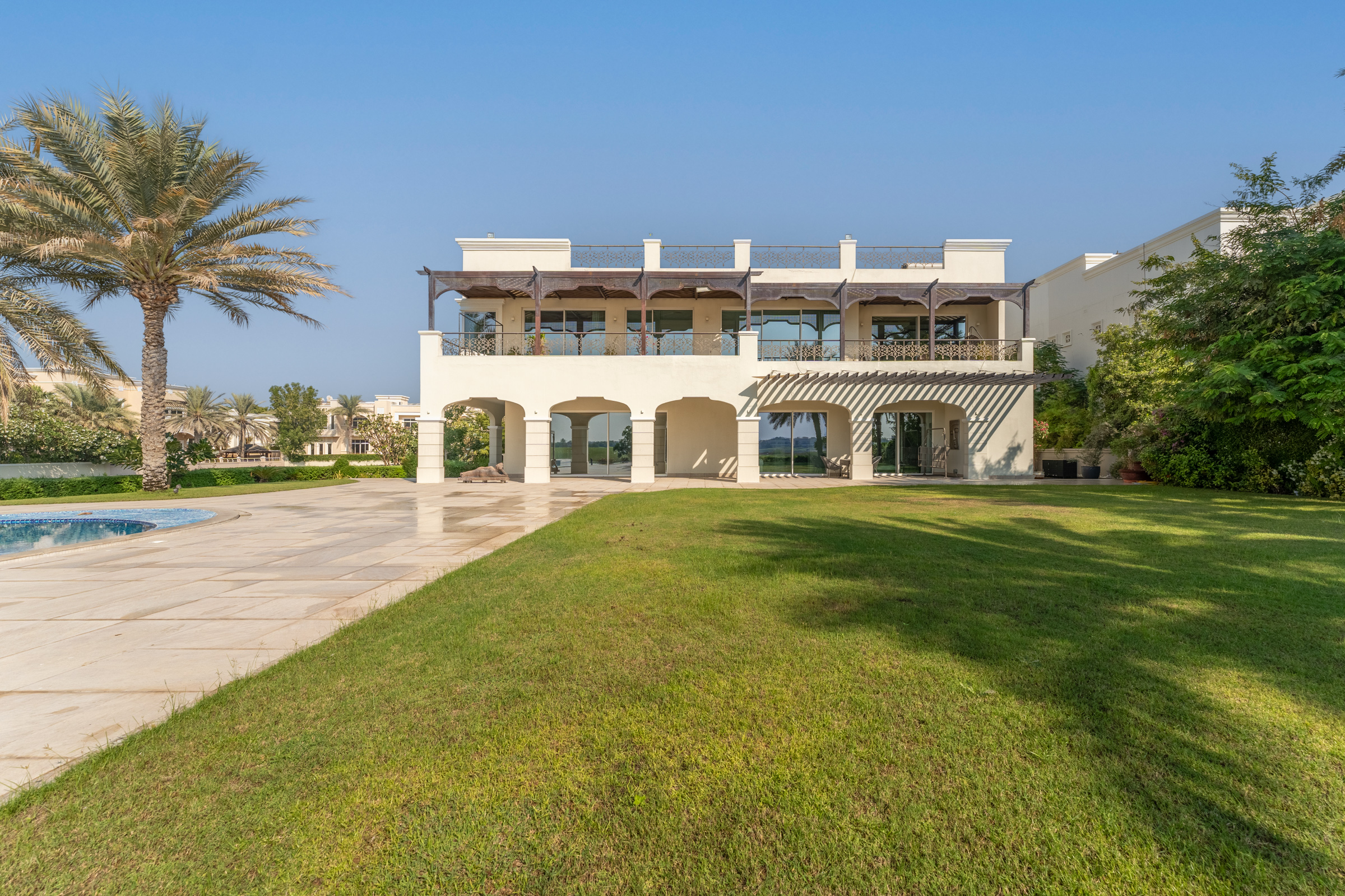 Exceptional Home Overlooking the Golf Course