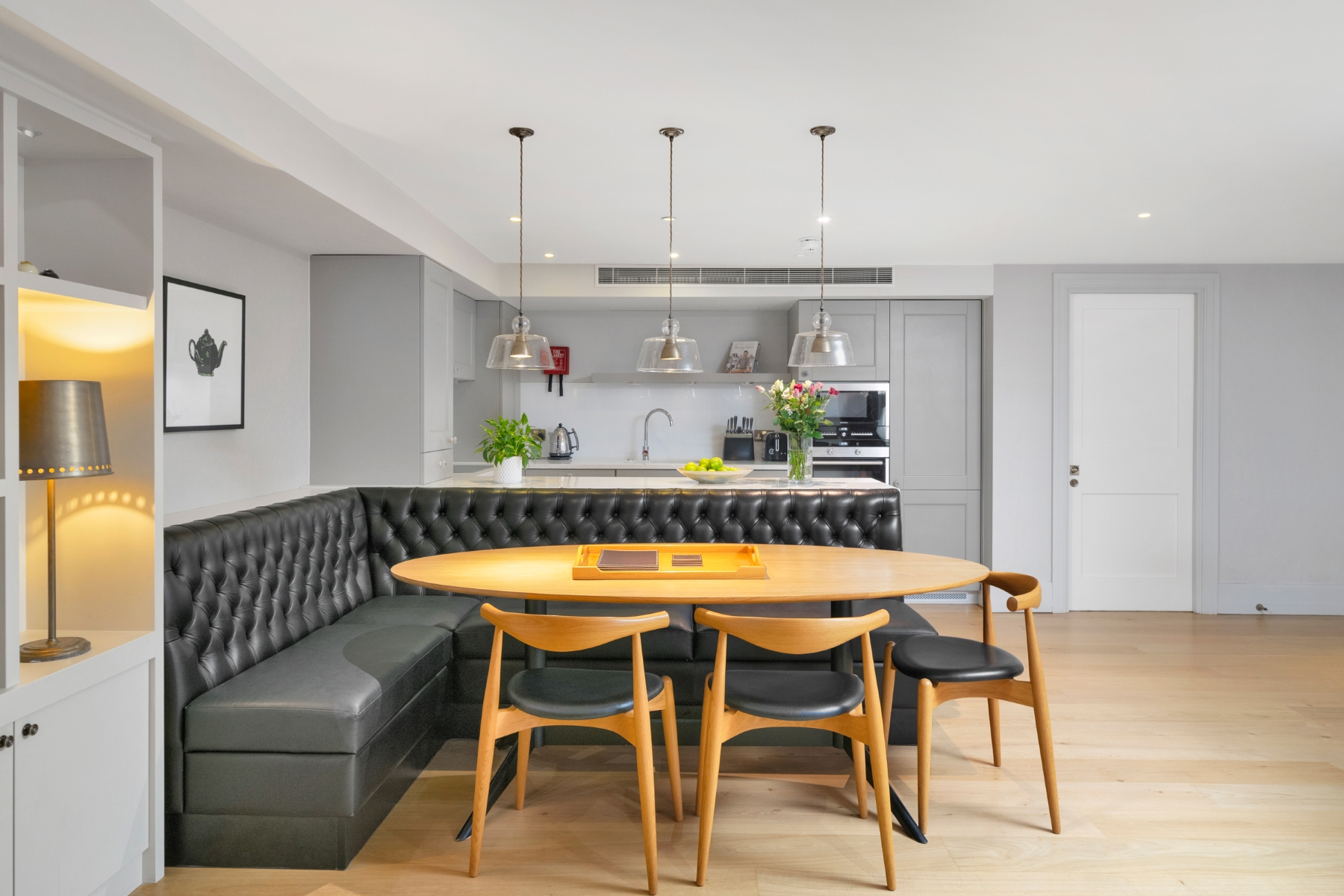 Luxury three bedroom apartment in Knightsbridge