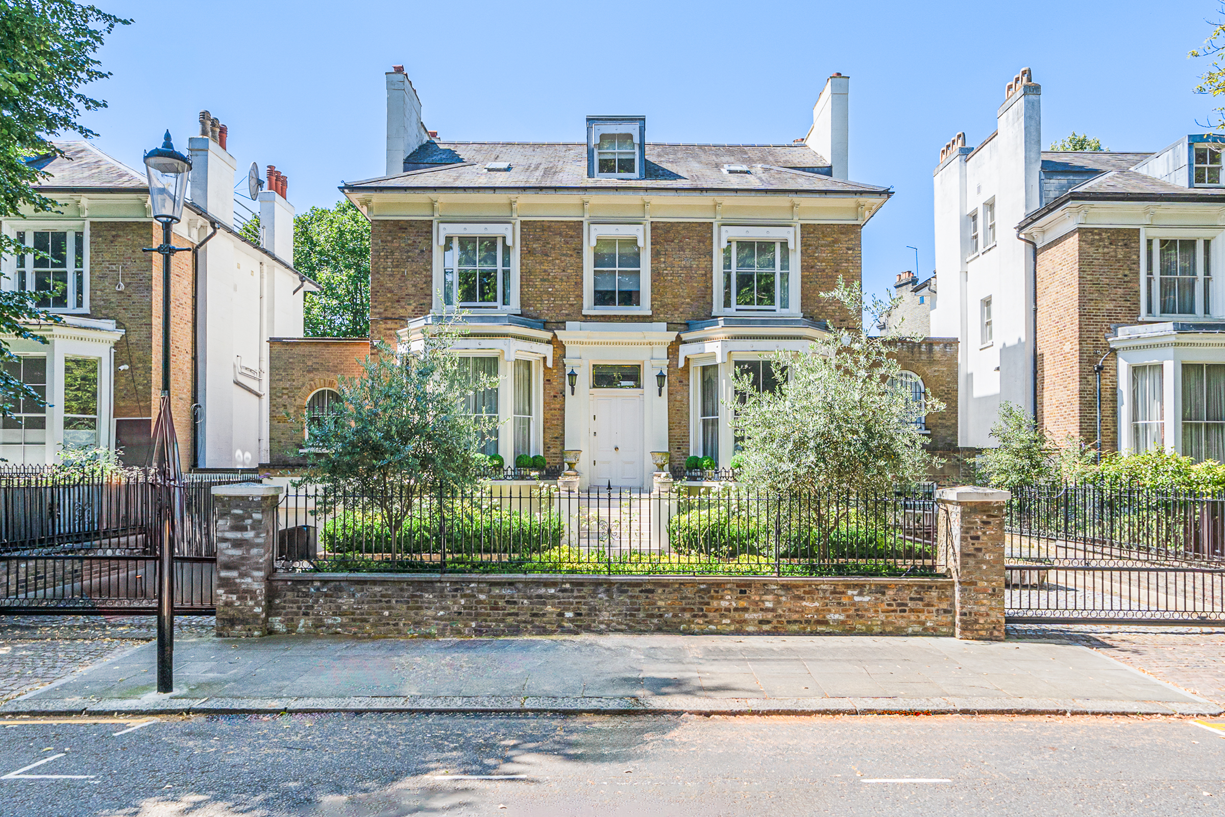 Imposing detached mansion in a highly desirable Holland Park address