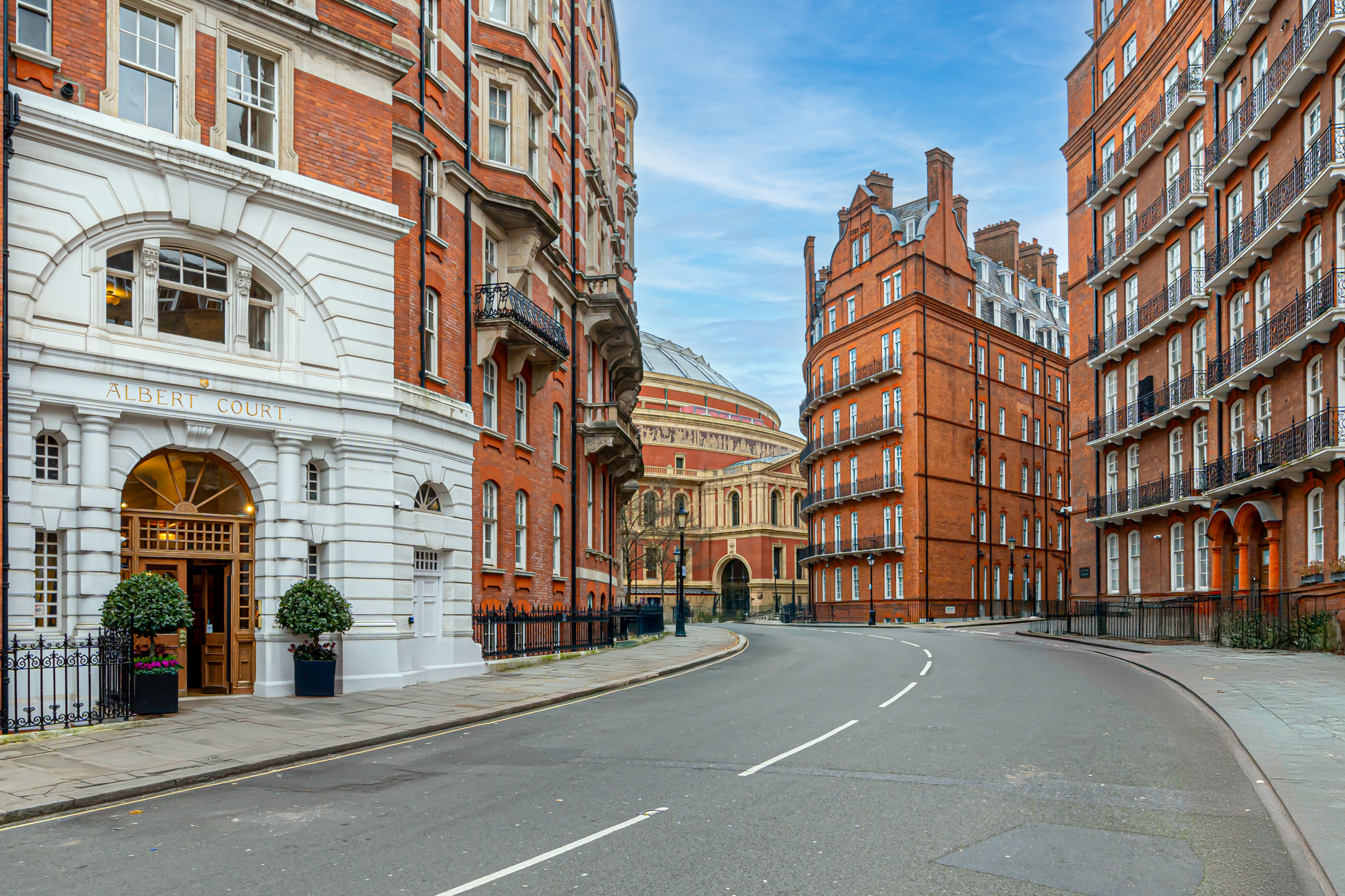 A Landmark Penthouse Above the Royal Albert Hall