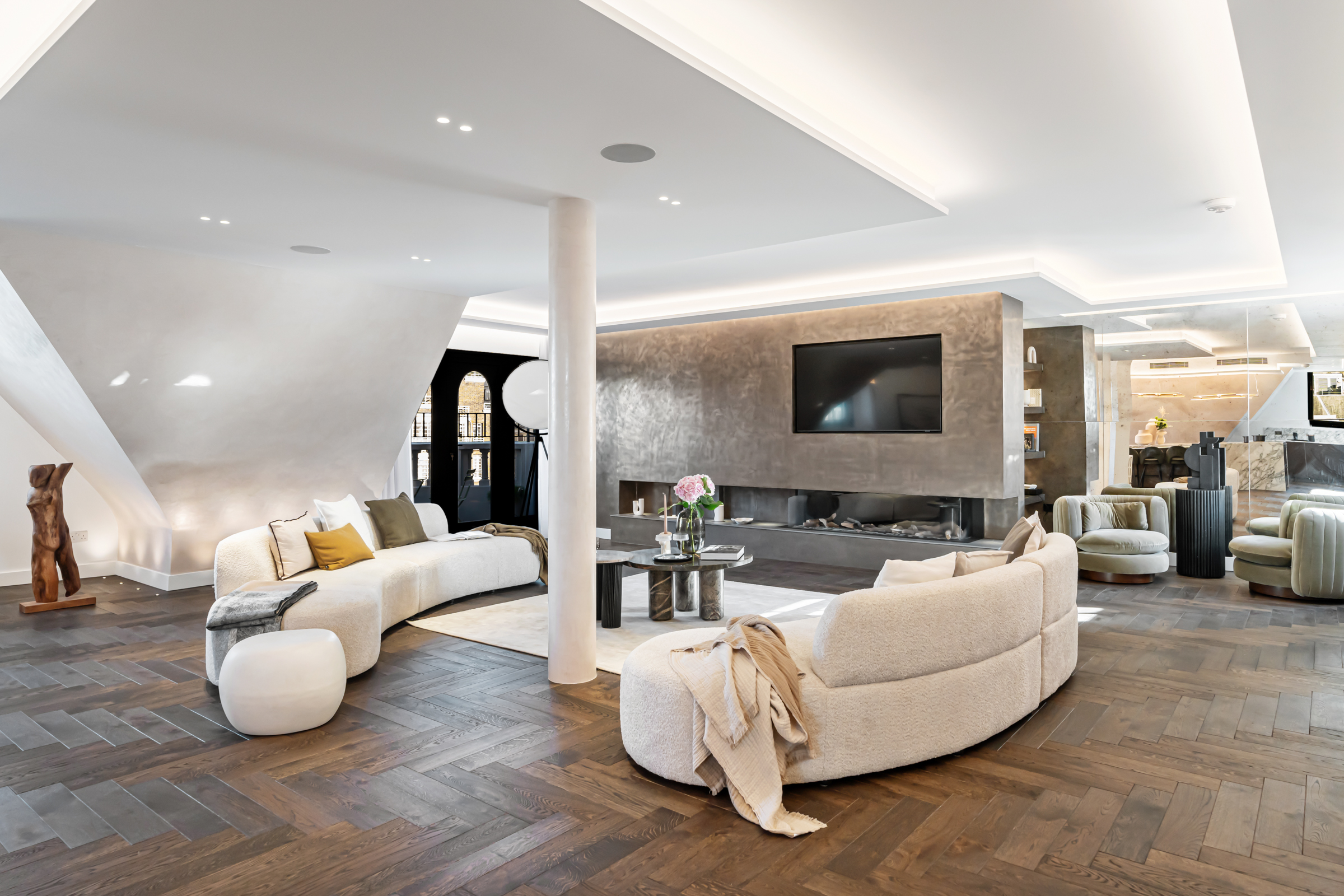 Duplex penthouse in one of Marylebone's most sought-after mansion blocks