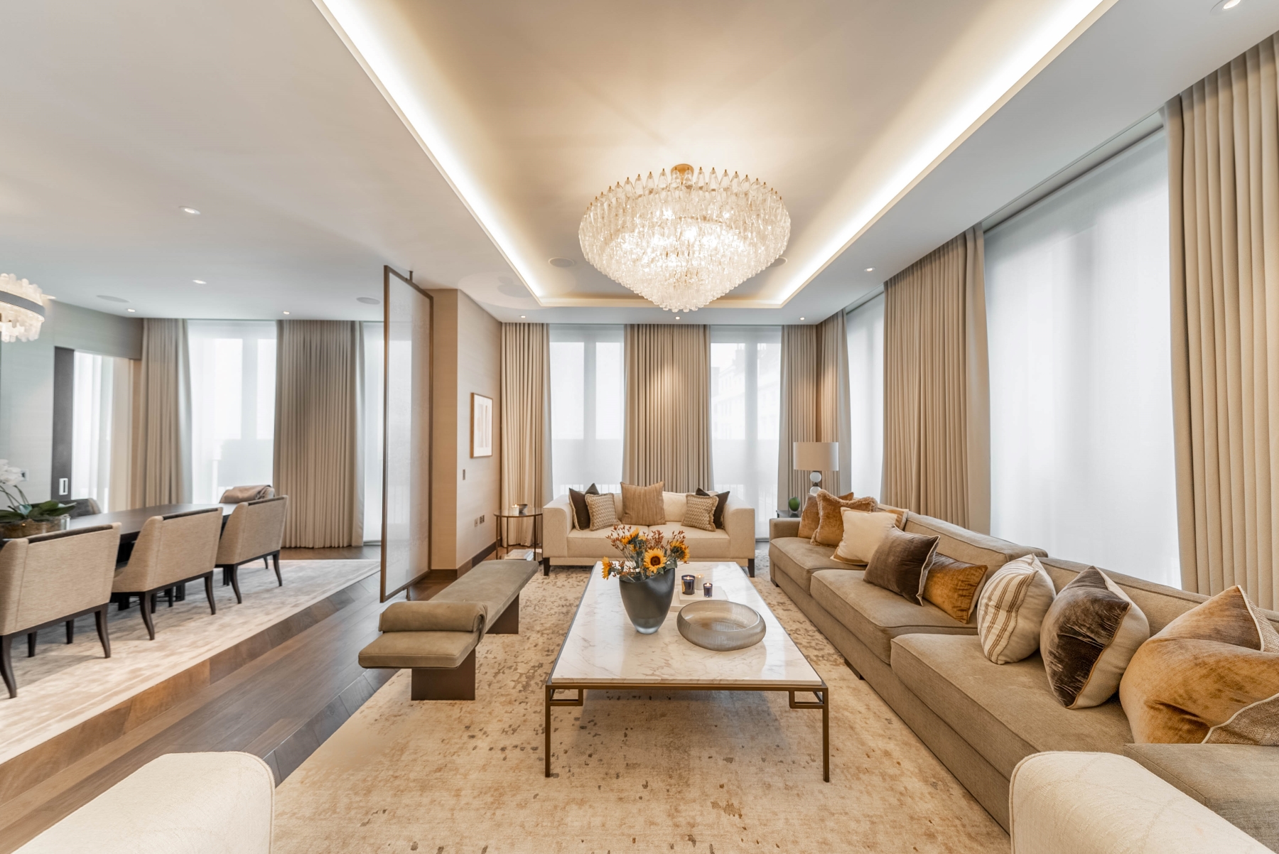 Luxury four-bedroom apartment in Mayfair