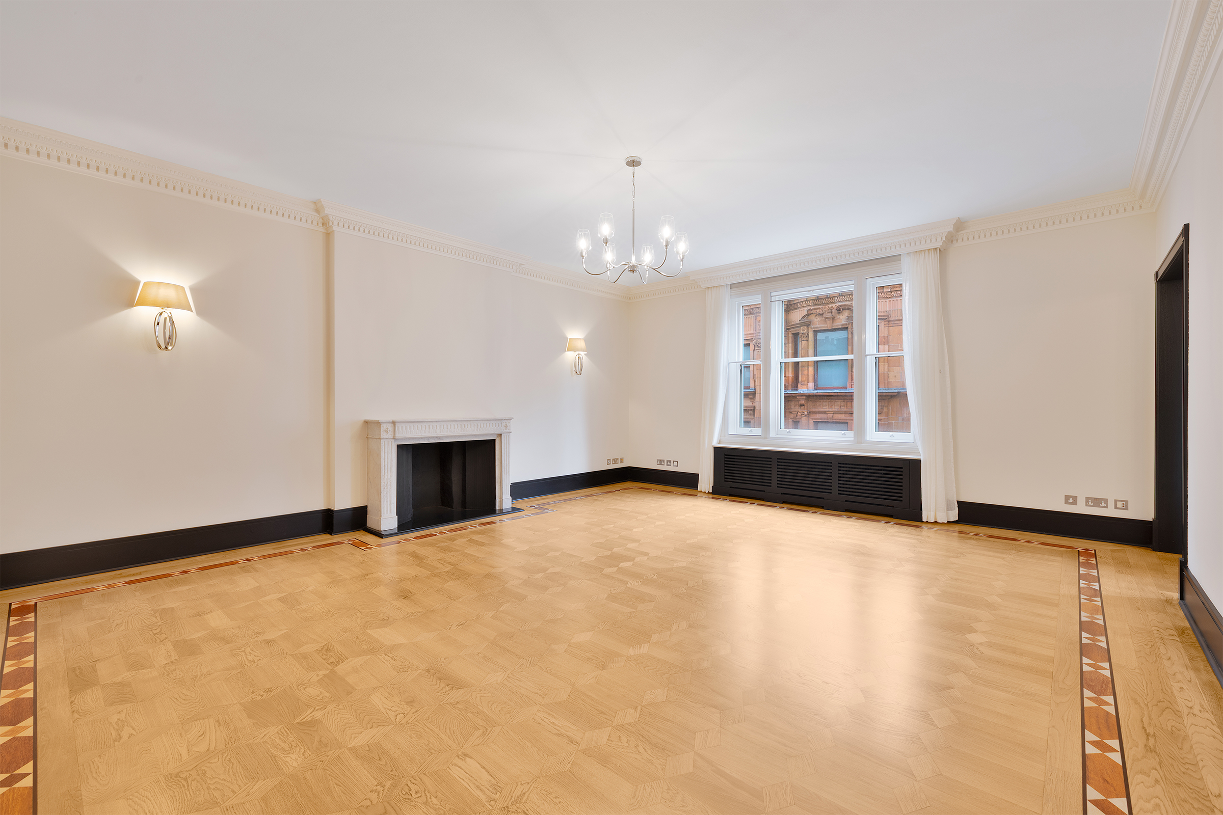 Expansive Five-Bedroom Apartment near Harrods