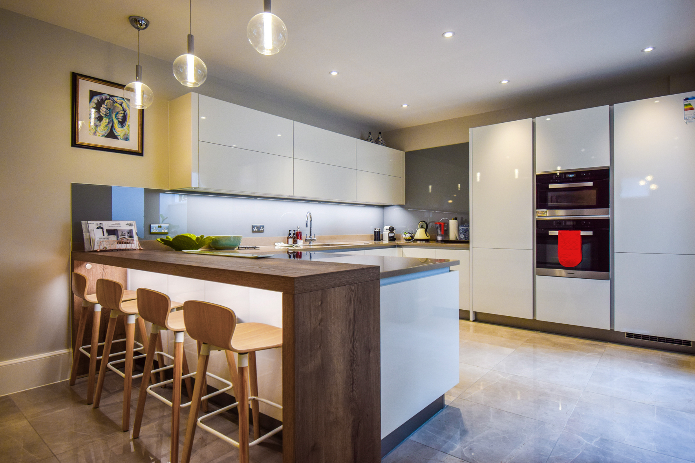 A Bright and Contemporary House on a popular road in Notting Hill