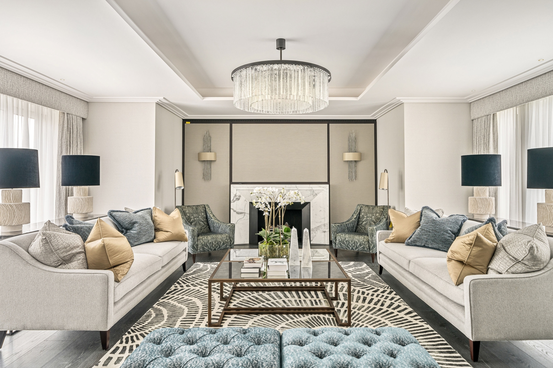 A stunning newly renovated lateral apartment overlooking Hyde Park