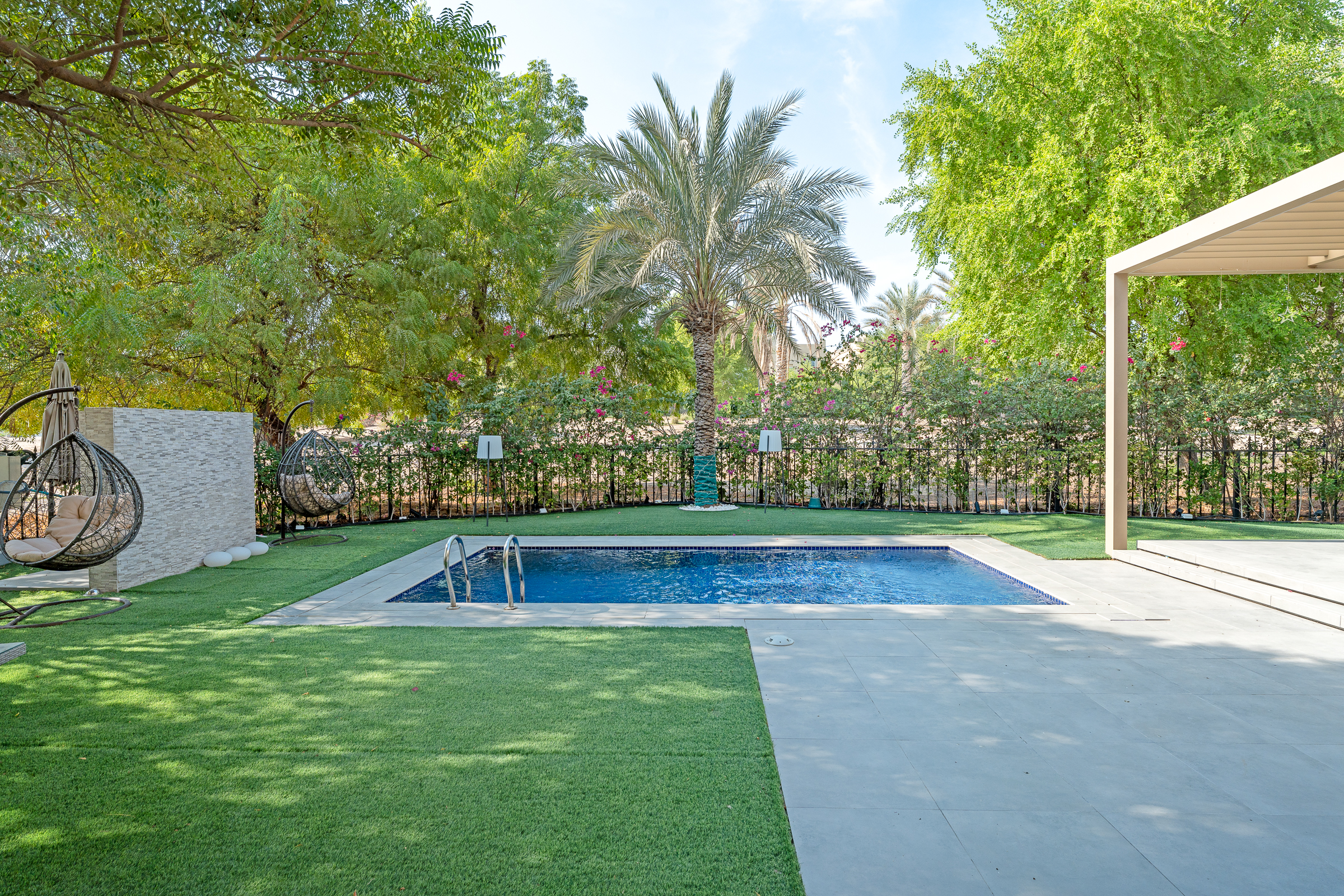 Stylishly Upgraded Villa in Jumeirah Islands