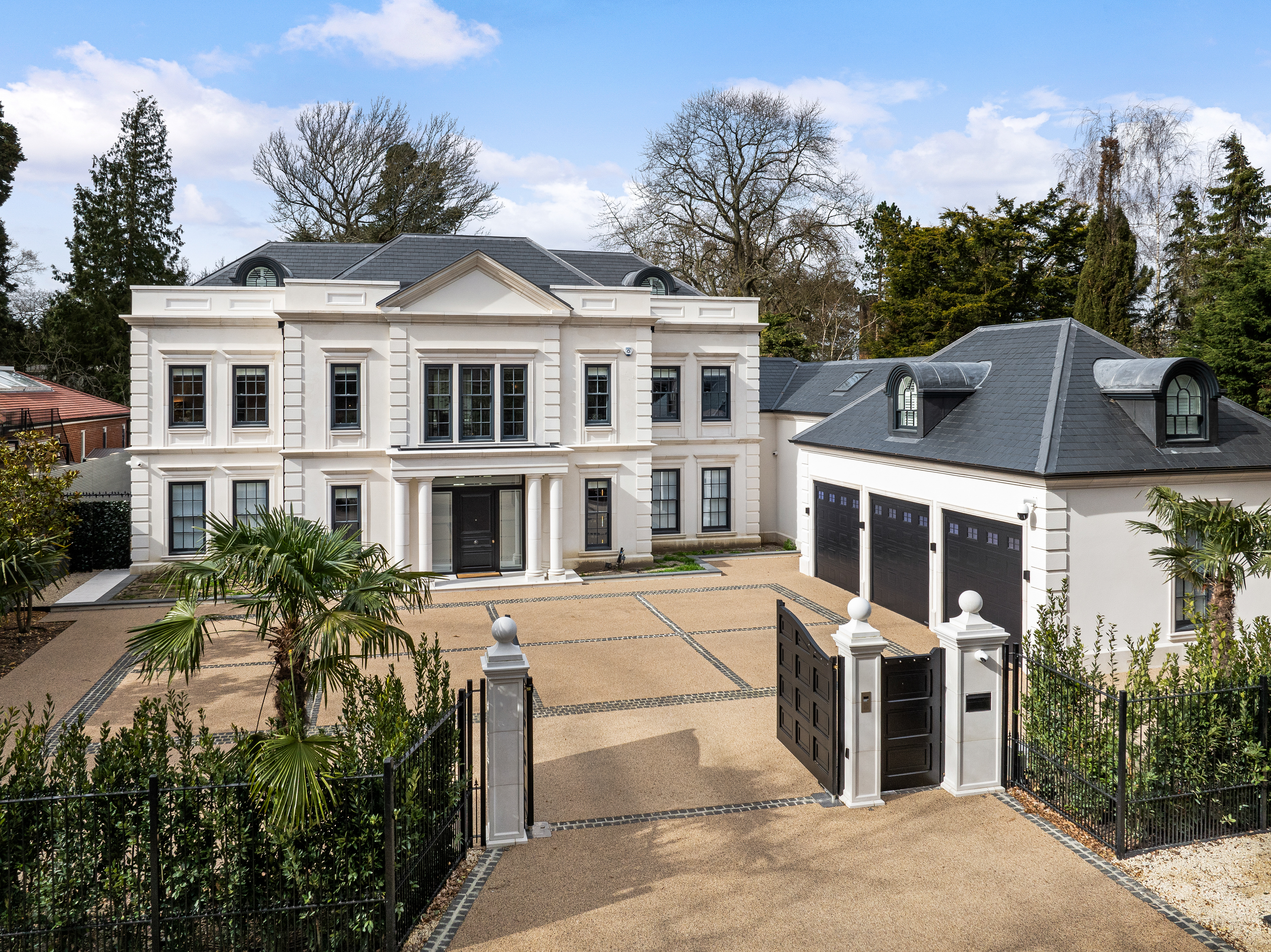 A masterpiece of modern architecture with a host of luxurious amenities