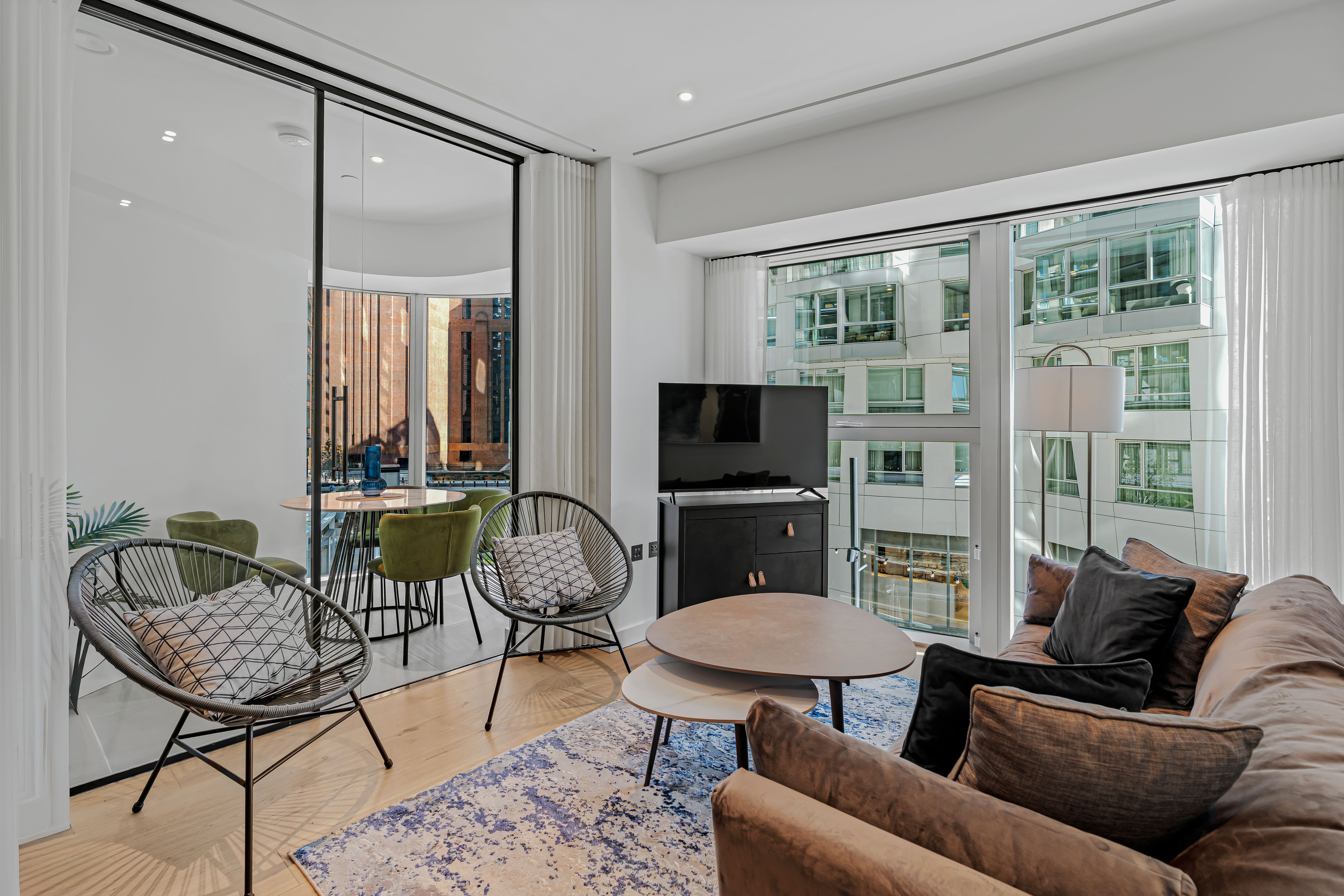 A Corner Apartment in the New Heart of Battersea